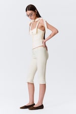 Offwhite - Maßgeschneiderte Caprihose mit mittlerer Bundhöhe - 2