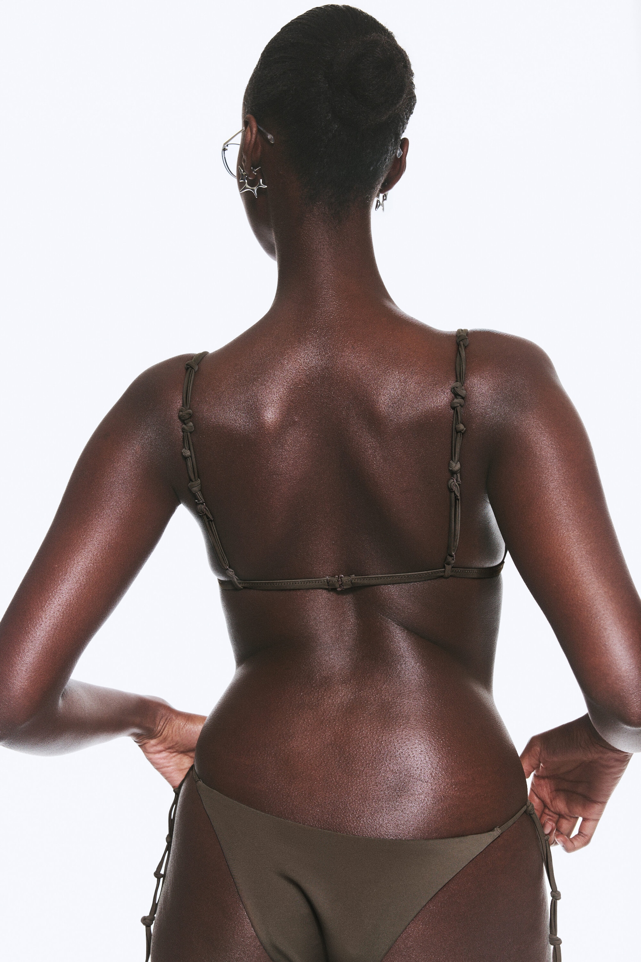 Dunkles Graubraun - Triangel-Bikinitop mit Knoten - 2