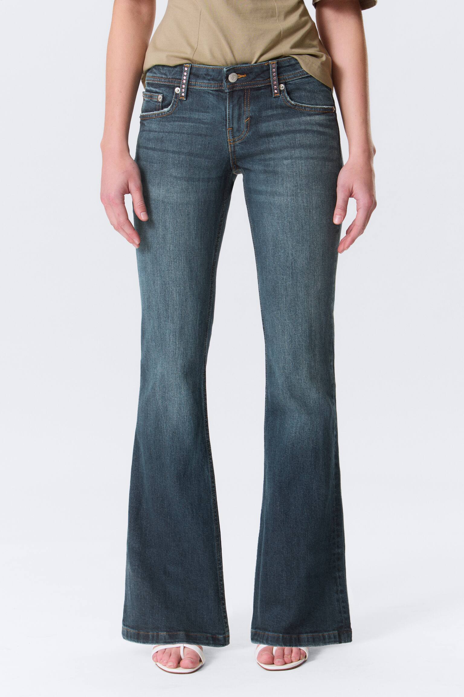 Jean évasé orné taille basse - Bleu orné - Bleu foncé - 5