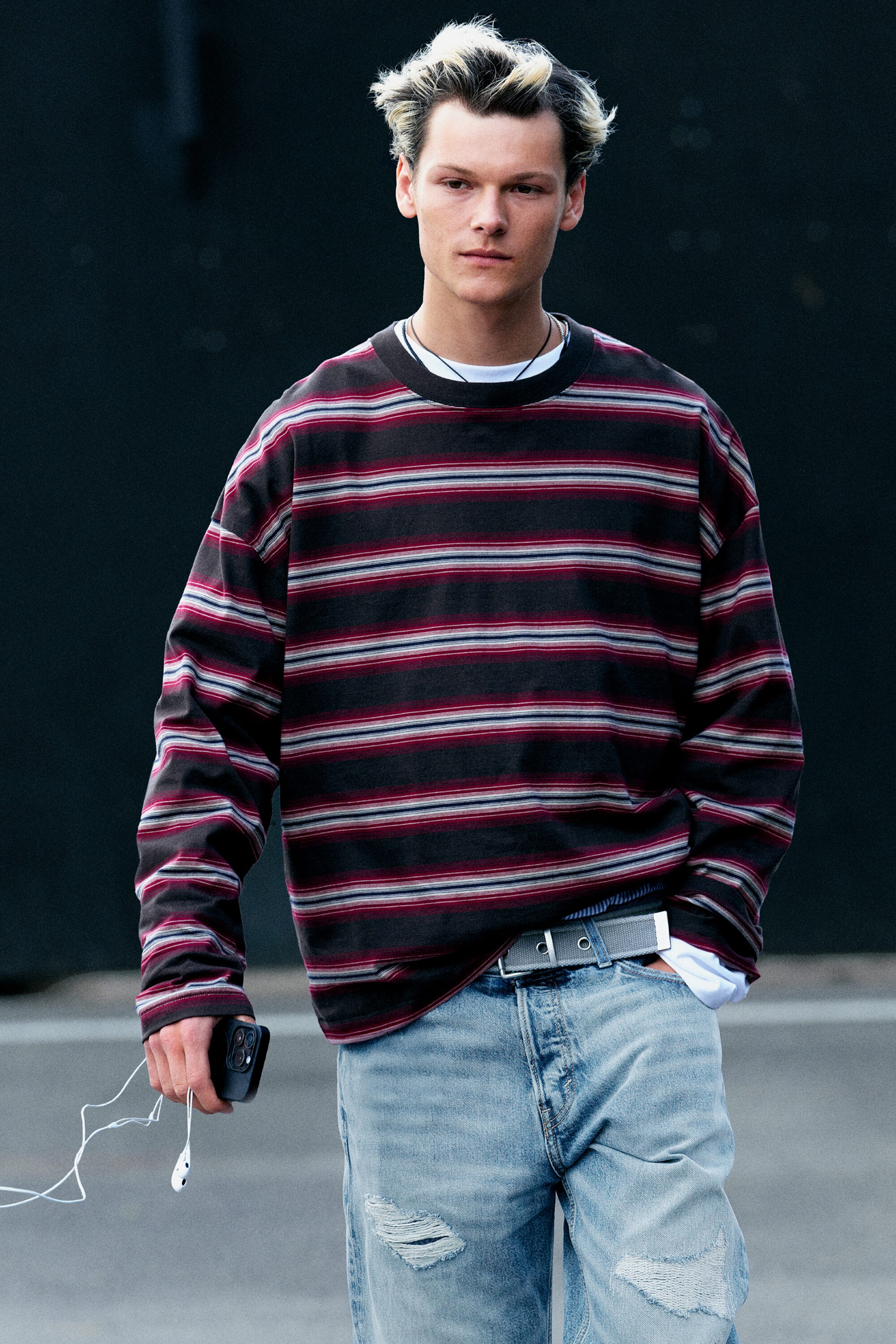 Gestreept donkerbruin - Oversized graphic longsleeve - 1