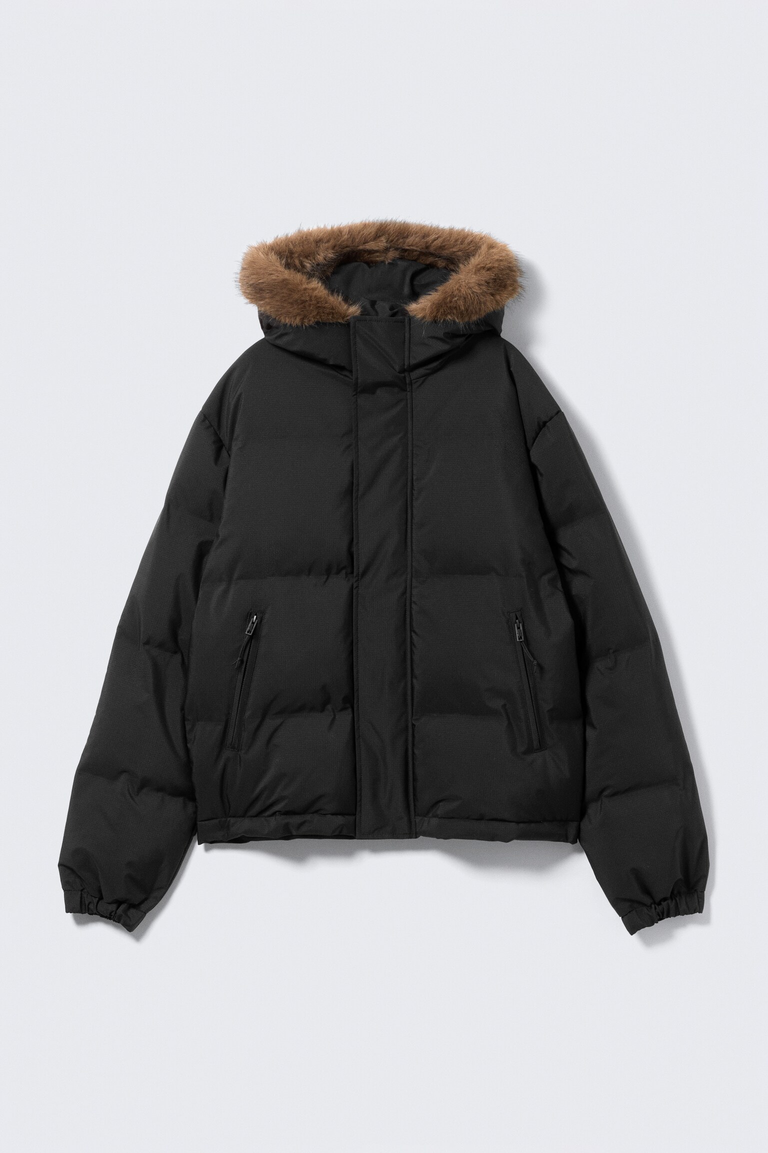 Hooded Puffer Jacket with Faux Fur Trim - Svart