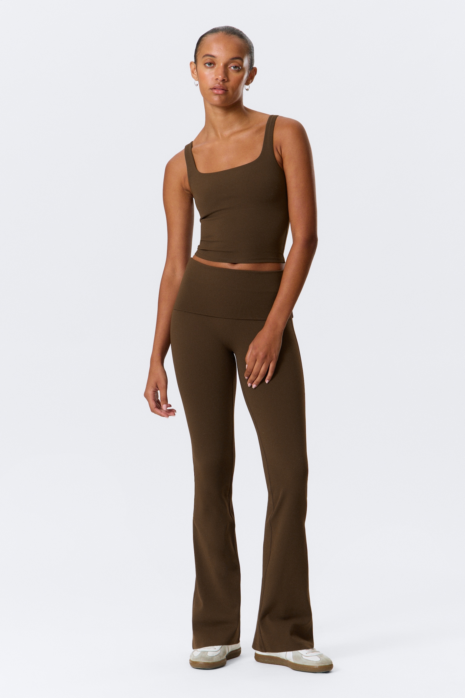 Cropped Sports Top - Dark Brown/White/Black/Dark Khaki Green - 5