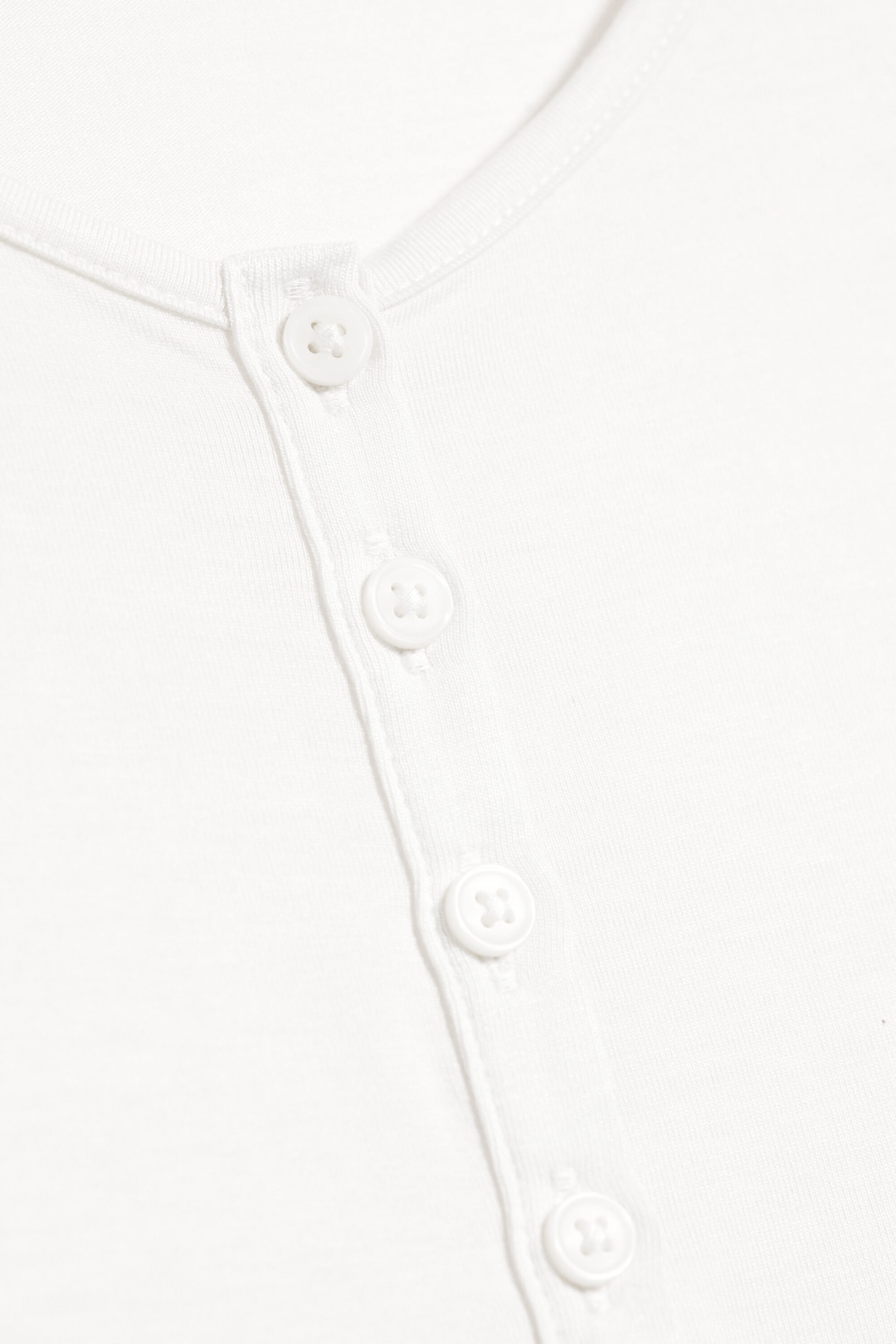 White - Slim fit long-sleeved henley - 5
