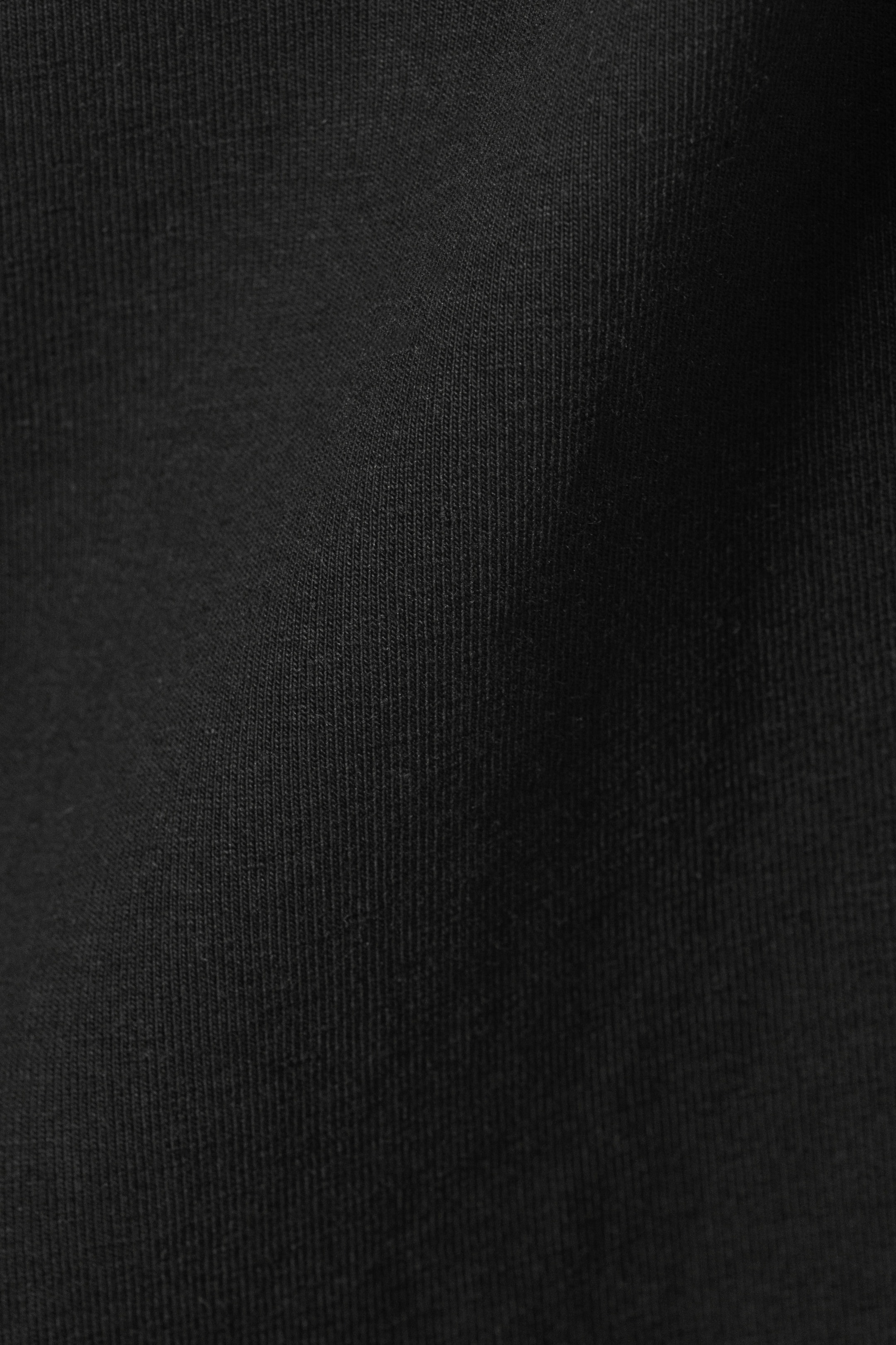 Black - Fitted Strappy Scoop Neck Singlet - 4