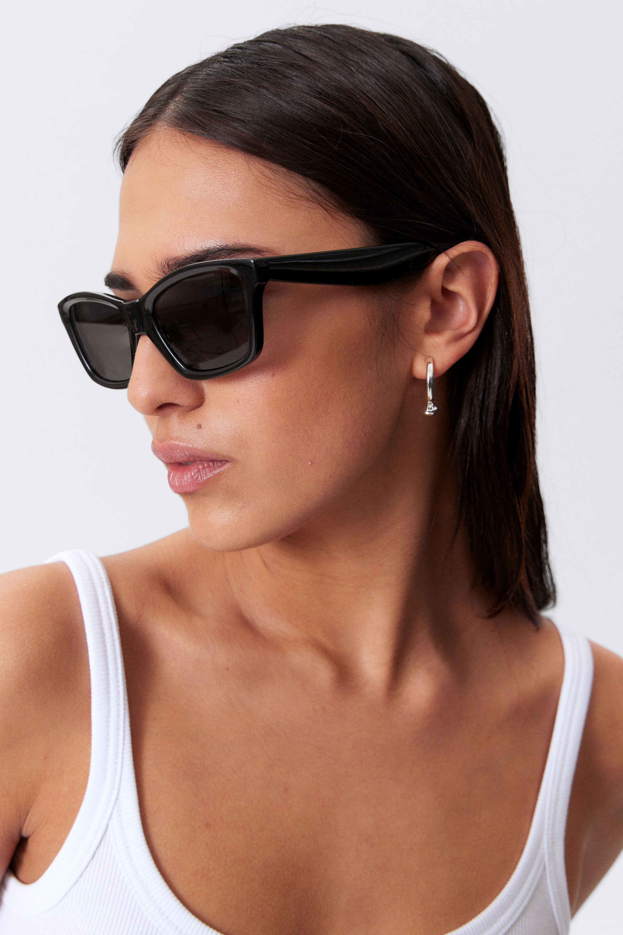 Black - Black Lenses - Bold Rectangular Sunglasses - 2