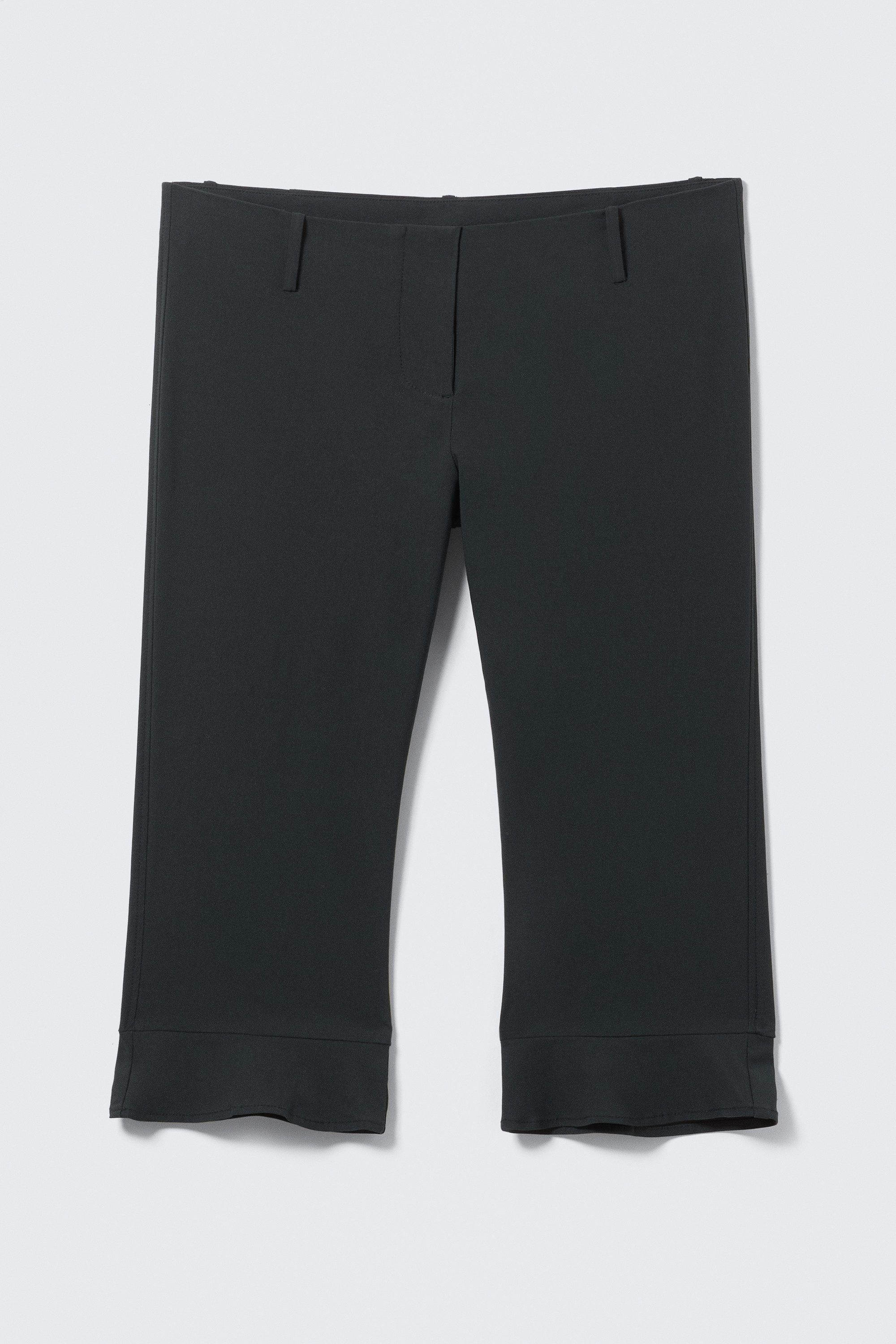low rise tailored capri trousers - Black | Monki WW
