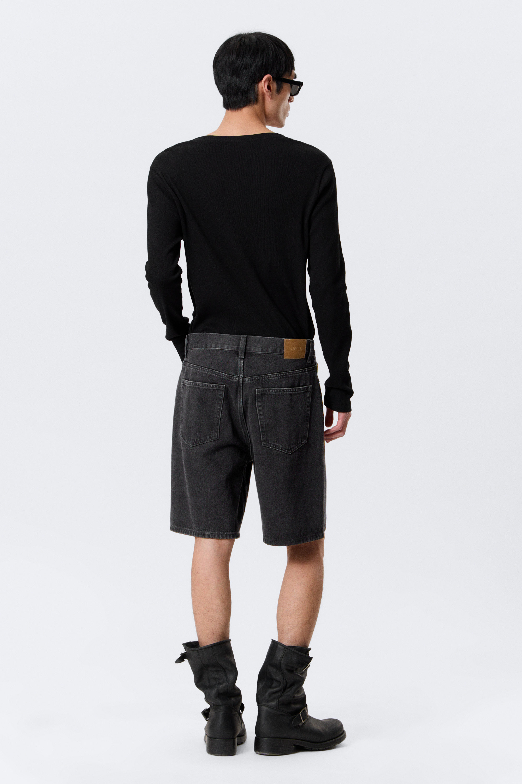 galaxy denim shorts - Tuned Black | Weekday WW