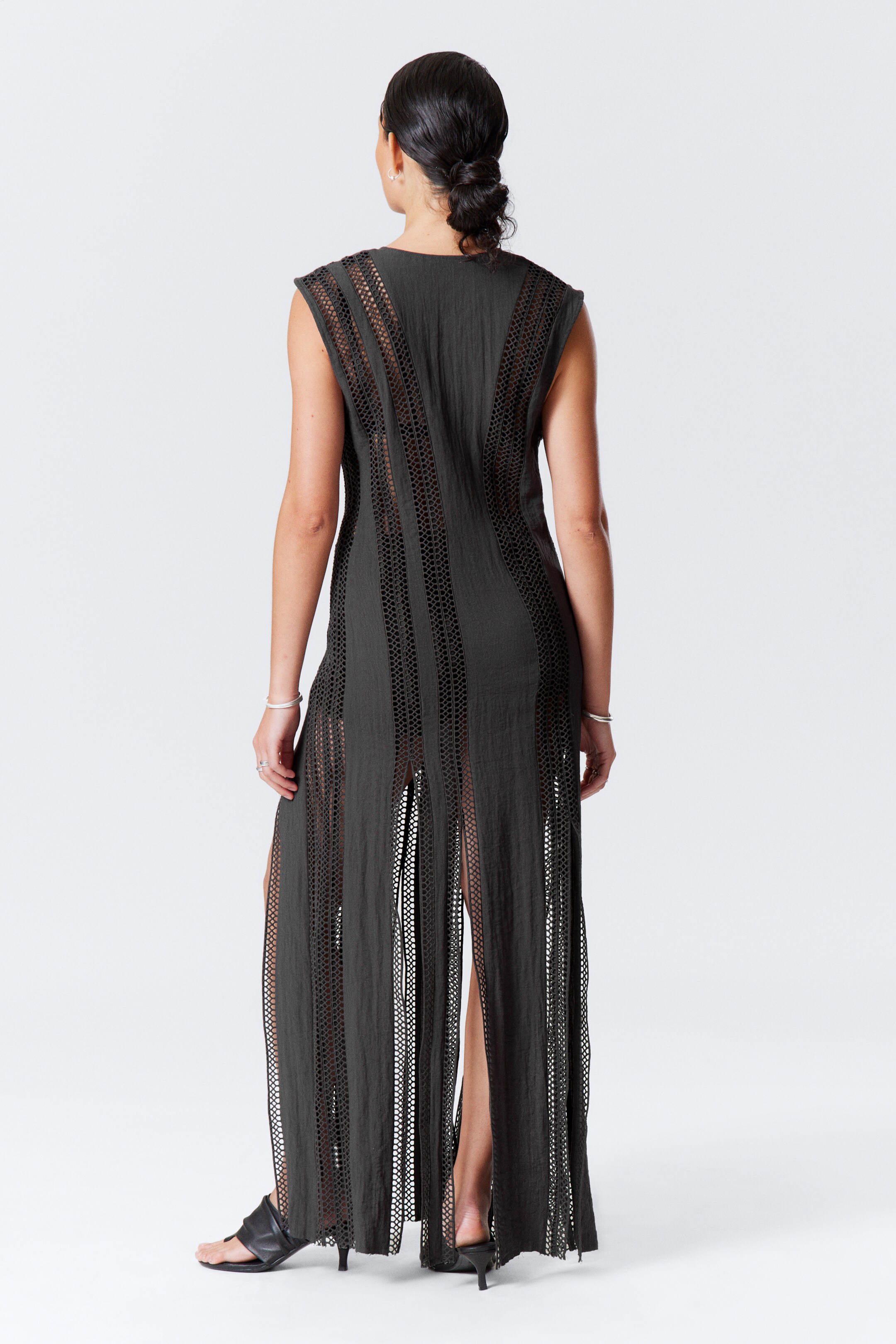 Agrandir l'image: Robe longue transparente à encolure en V - Gris foncé - FEMME | H&M FR 4