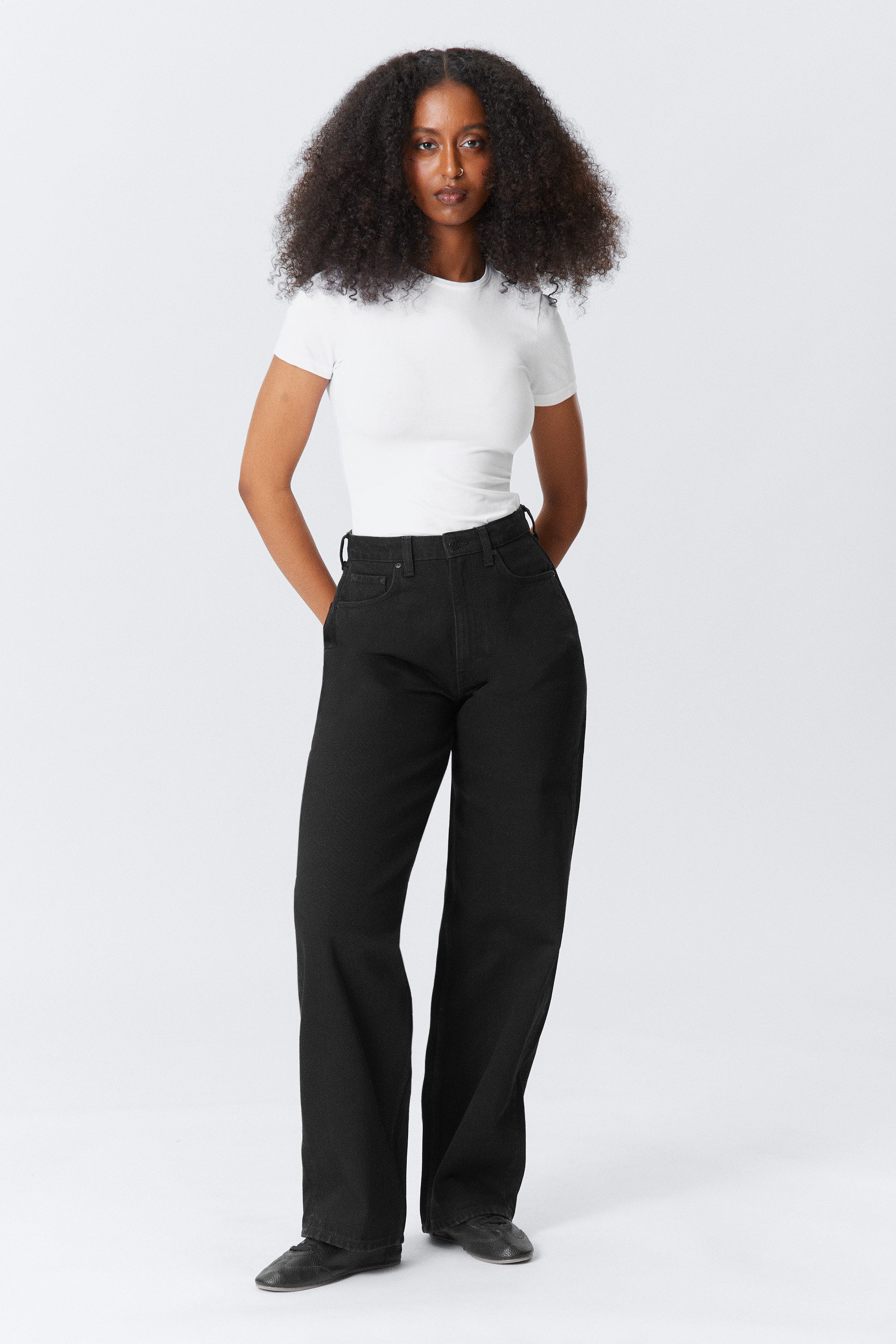 Black Rinse - Black - Halo Curve High Waisted Regular Wide Leg Jeans - 1