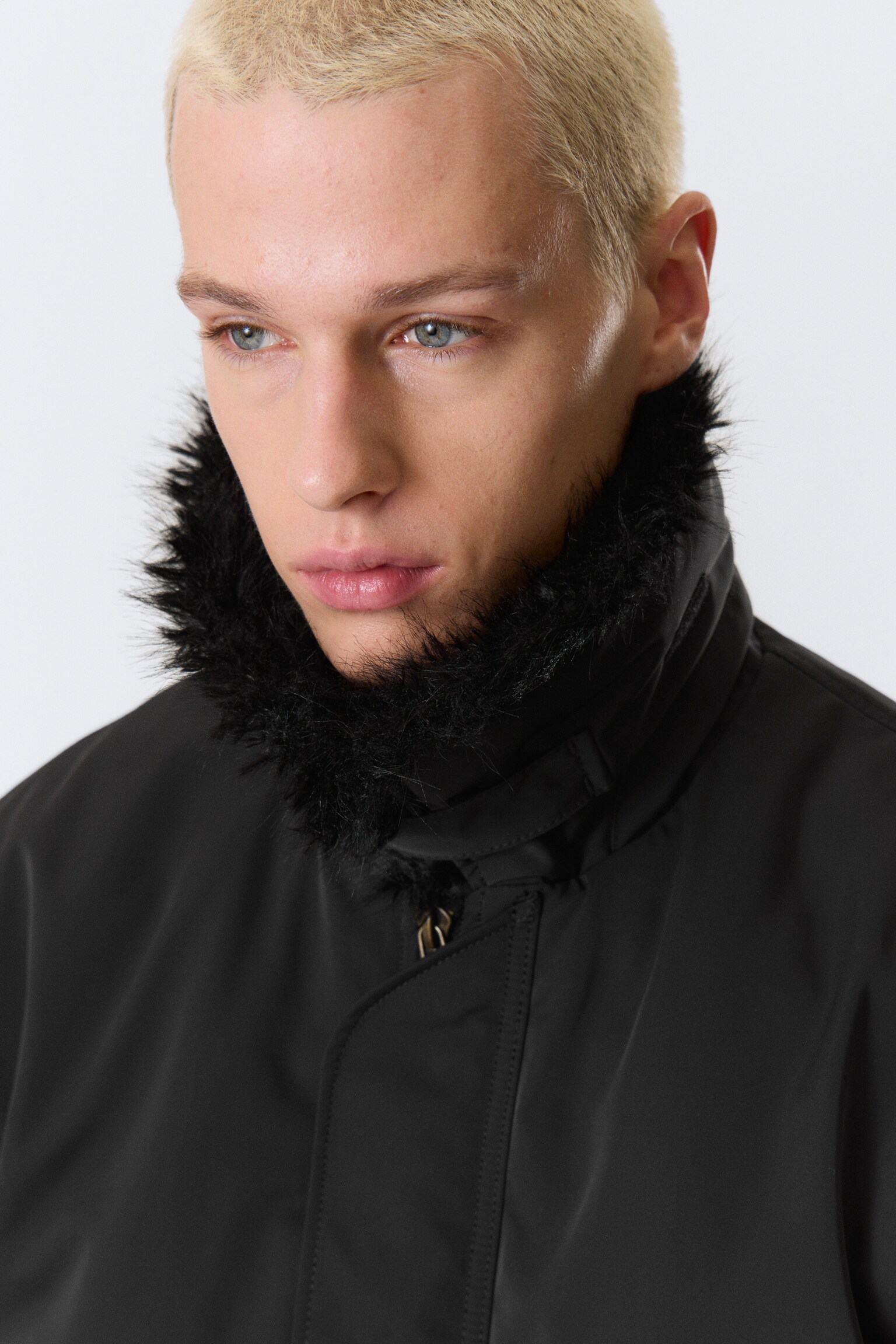 Bomber ample avec col en fausse fourrure - Noir - 6