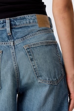 Radio Blue - Medium Blue - Monterey denim short met lage taille - 7