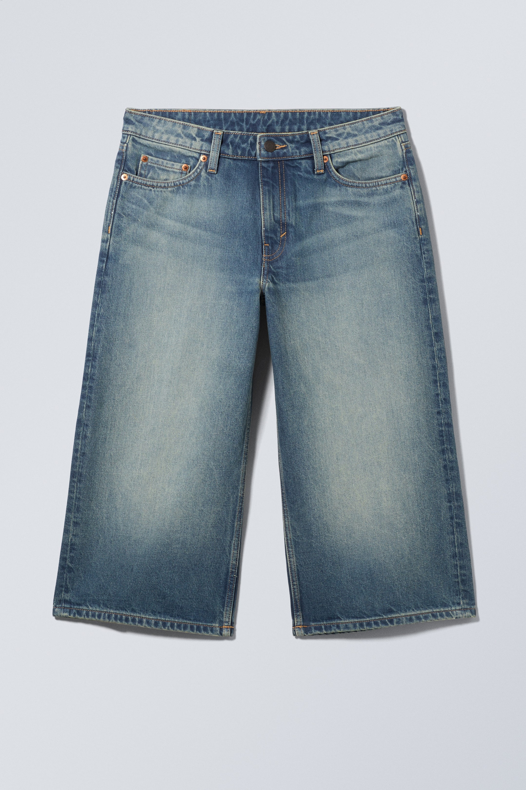 Jackpot Blue - Weite, lockere Jeans-Shorts mit niedrigem Bund - 0