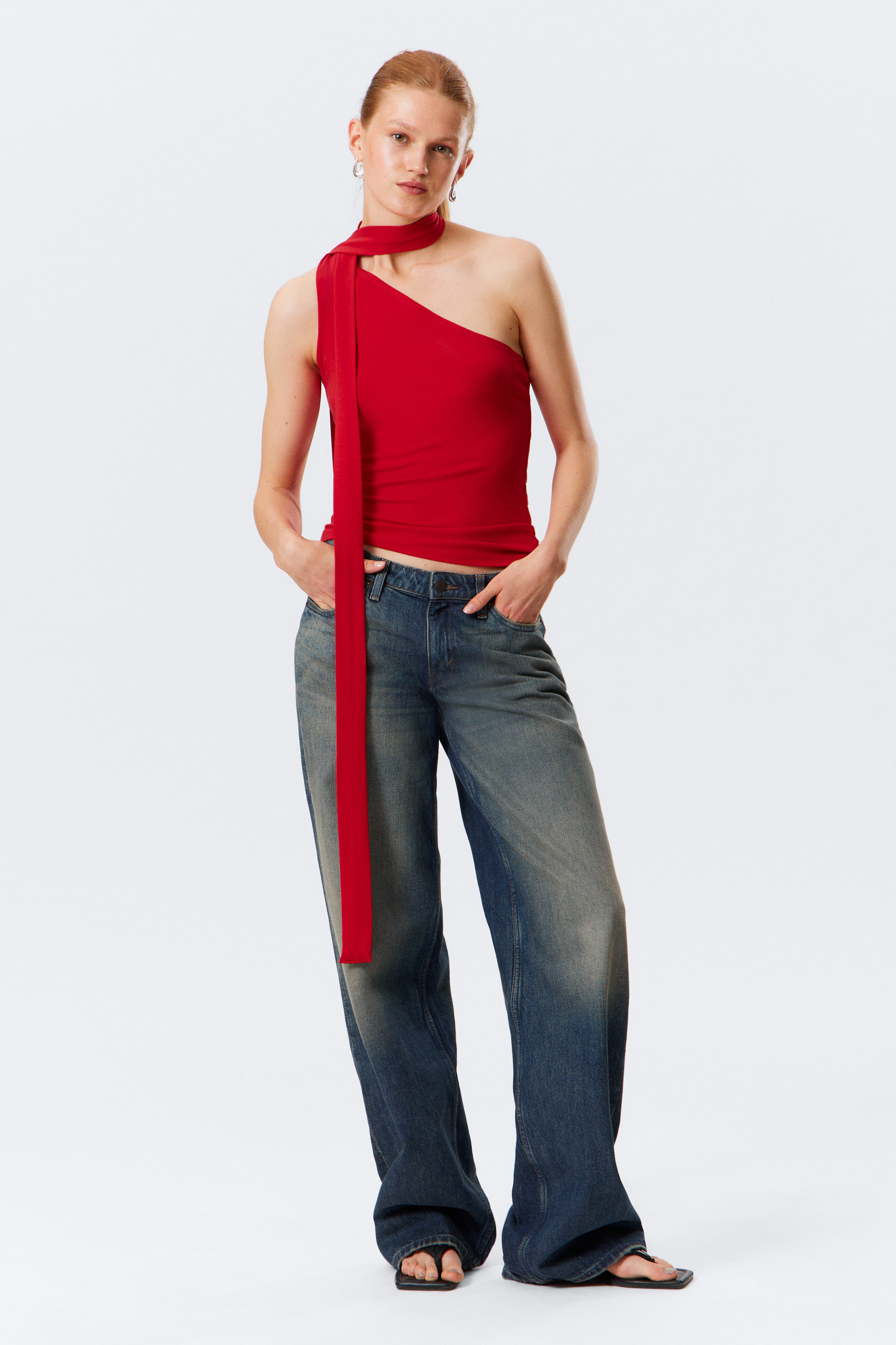 Rot - Lyocell One-Shoulder-Top zum Binden - 2