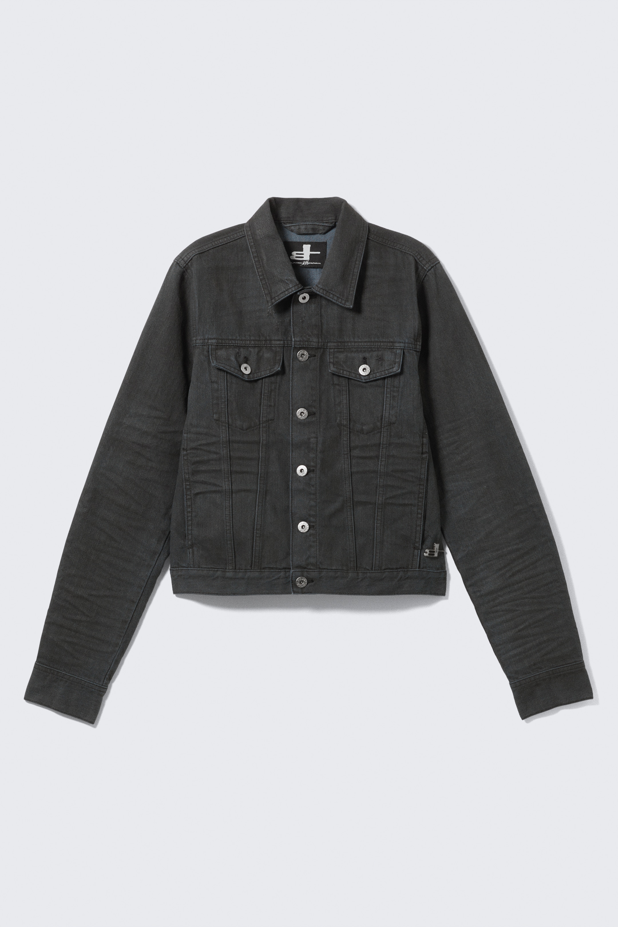 Zobrazit větší obrázek: CM x LB Issue Black Coated Unisex Denim Jacket - Coated Black - MUŽI | H&M CZ 2