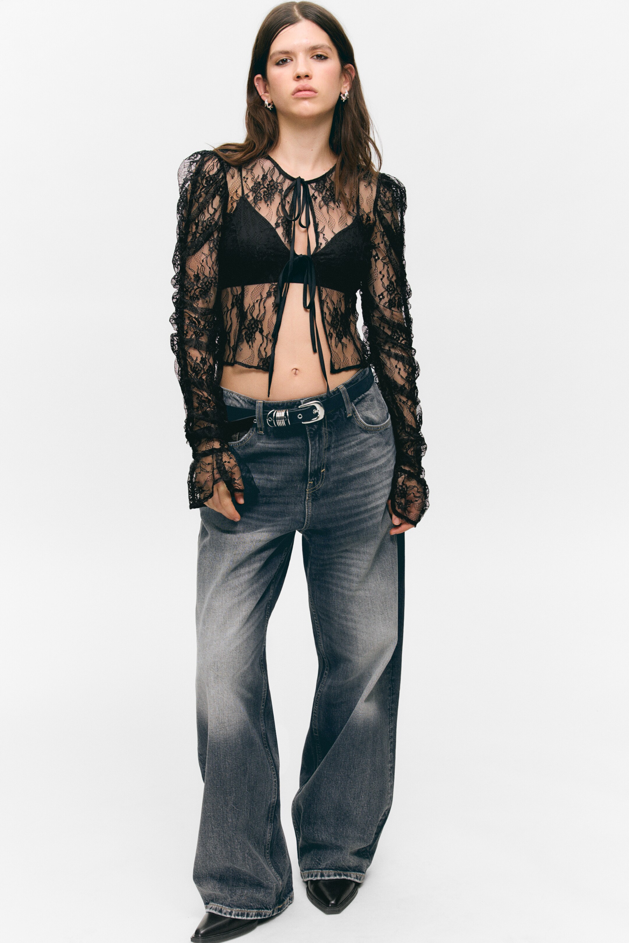 Ver imagem maior: Top de Renda com Laço Frontal - Preto - SENHORA | H&M PT 2