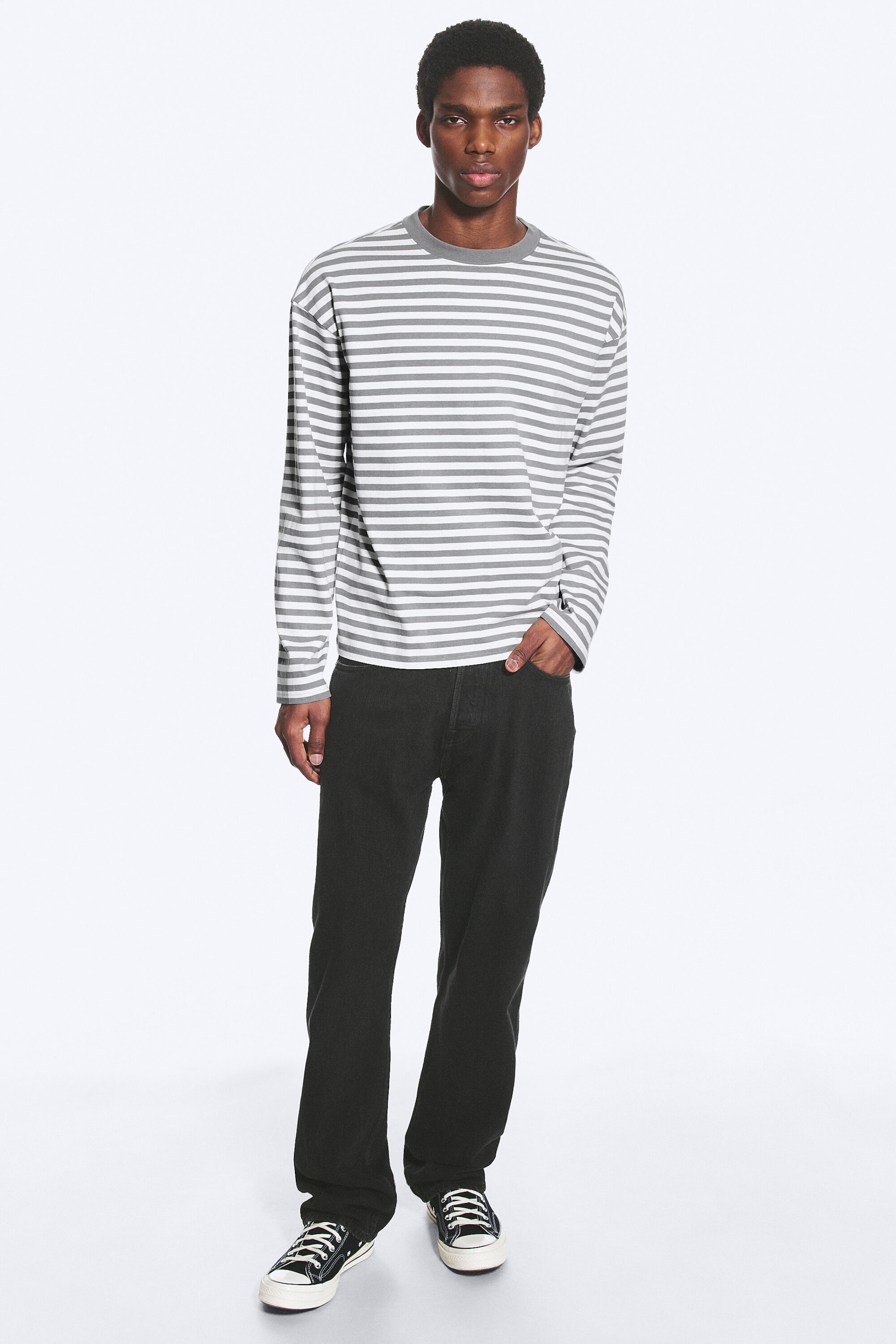 Weiß-grau gestreift - Boxy Longsleeve mit lockerer Passform - 2
