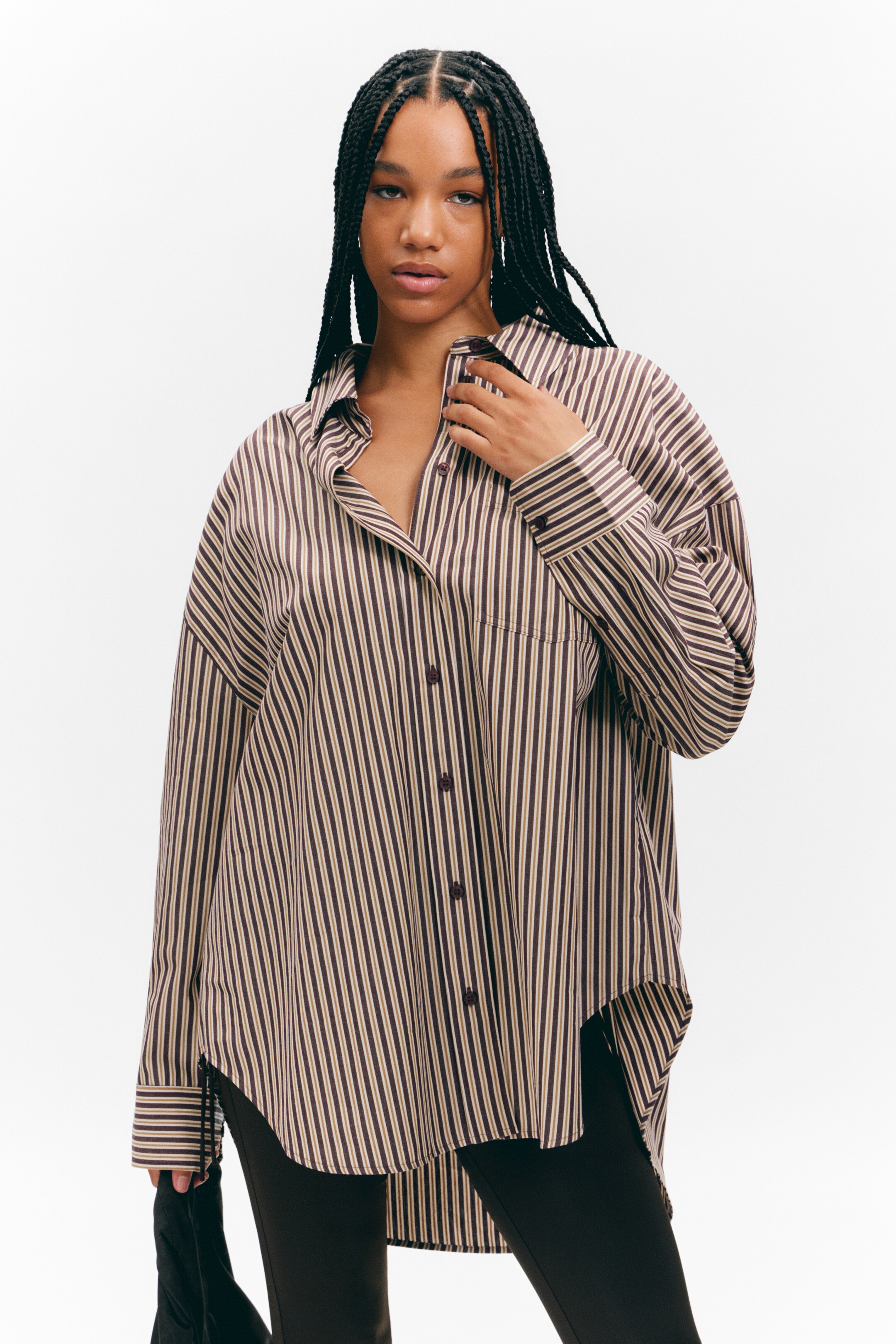 Grösseres Bild ansehen: Oversized Langarmhemd aus Baumwolle - Burgunderrot & Gelb gestreift - DAMEN | H&M CH 2