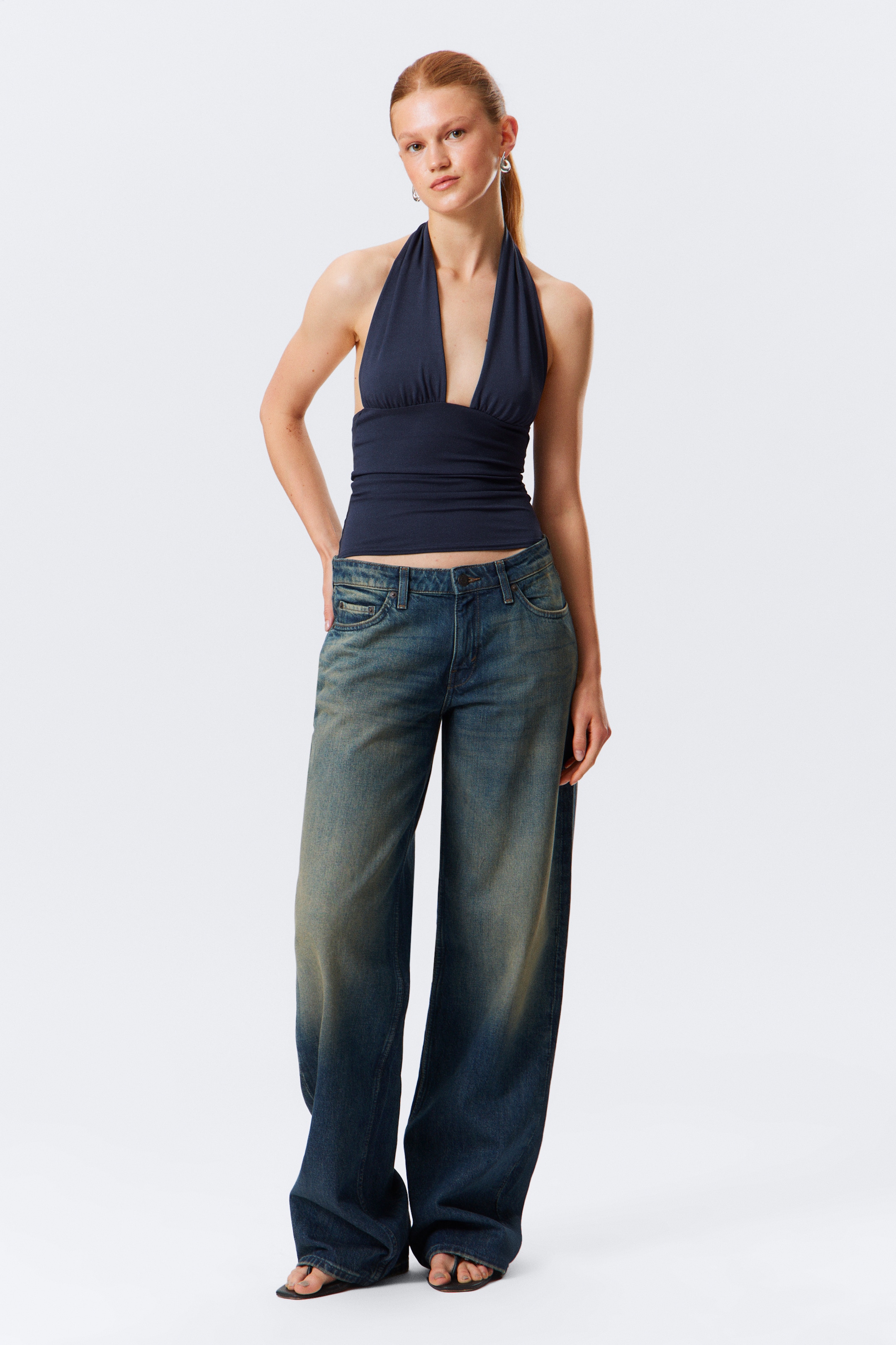 Visa större bild: Djup halterneck-topp - Mörkblå - DAM | H&M SE 2