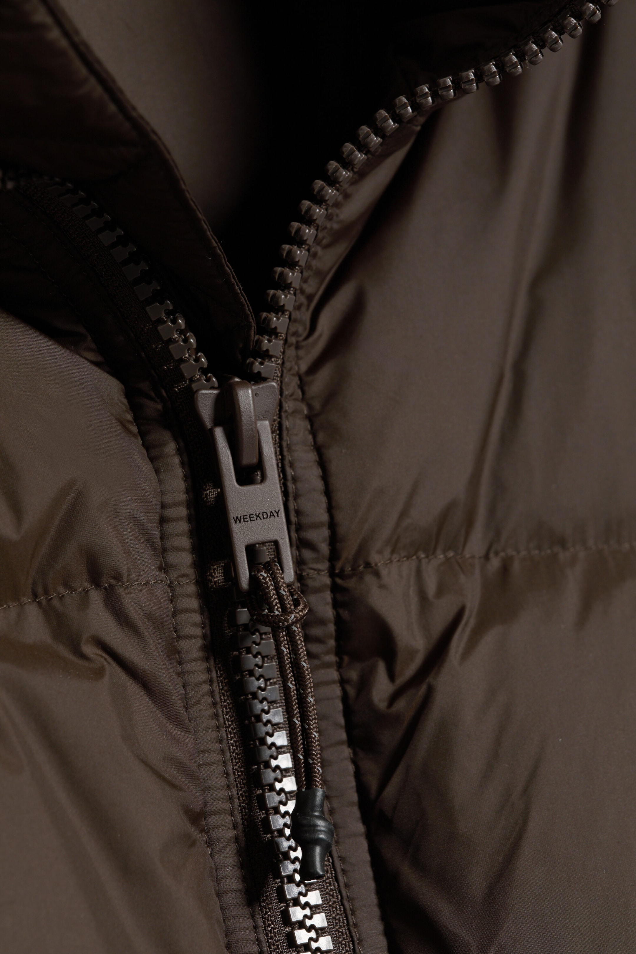Dark Brown - Recycled Down Relaxed Puffer Jacket - 2