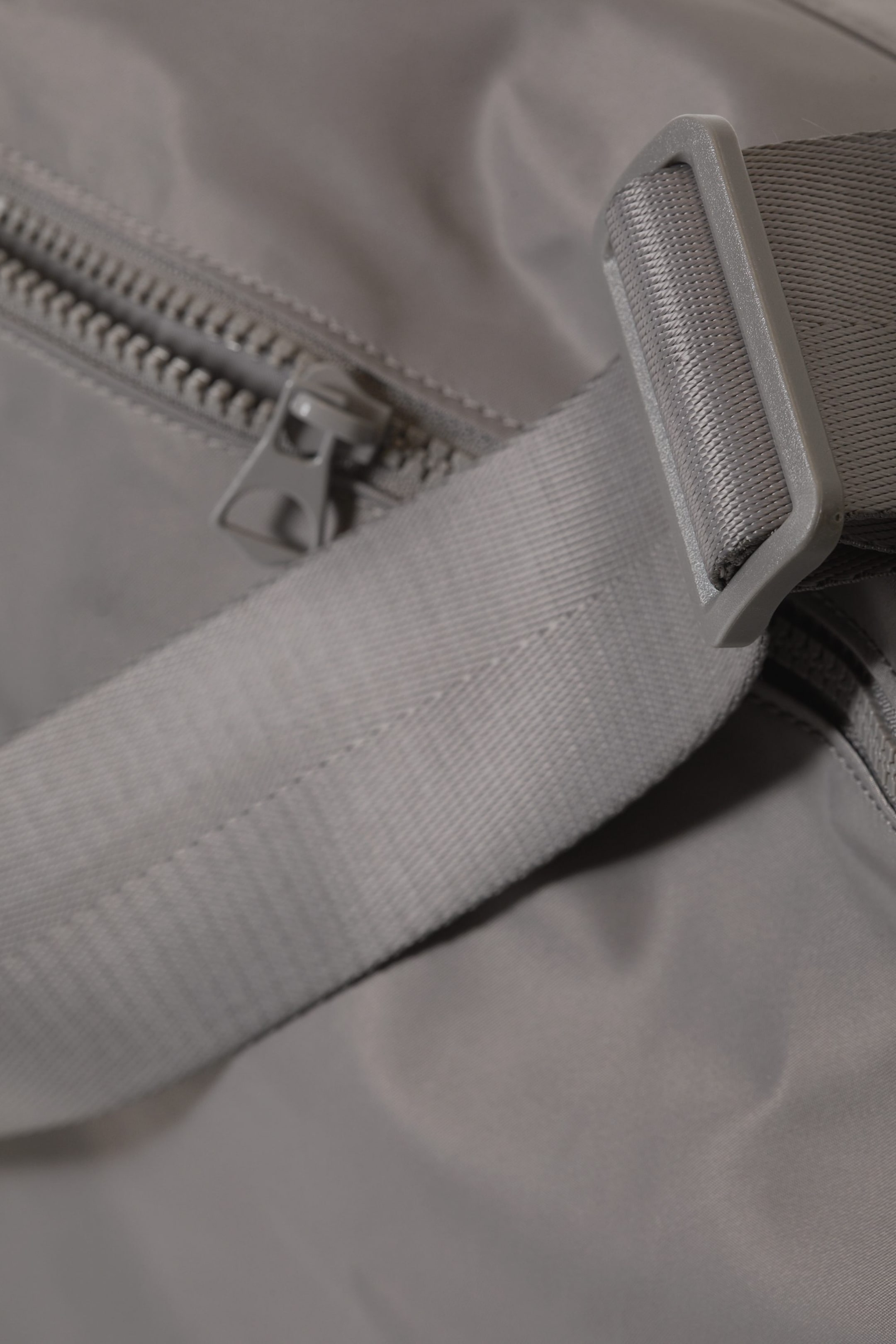 Grey - Messenger Bag - 3