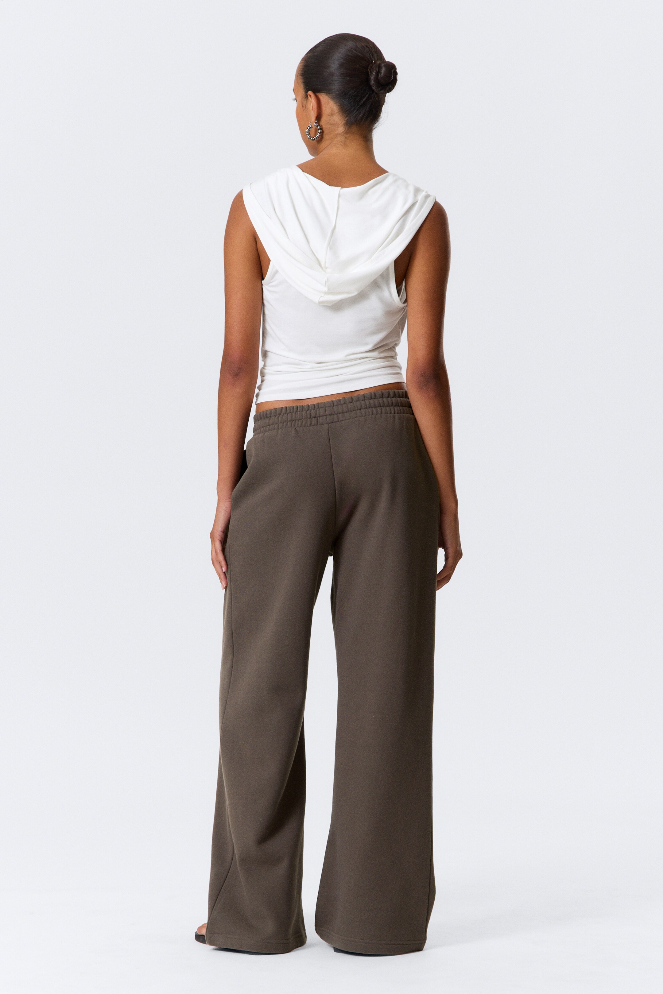 Zobraziť väčší obrázok: Draped Hooded Sleeveless Lyocell Top - White - ŽENY | H&M SK 3