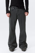 Elegie Black - Schwarz - Mid Rise Regular Bootcut Leg Jeans - 1