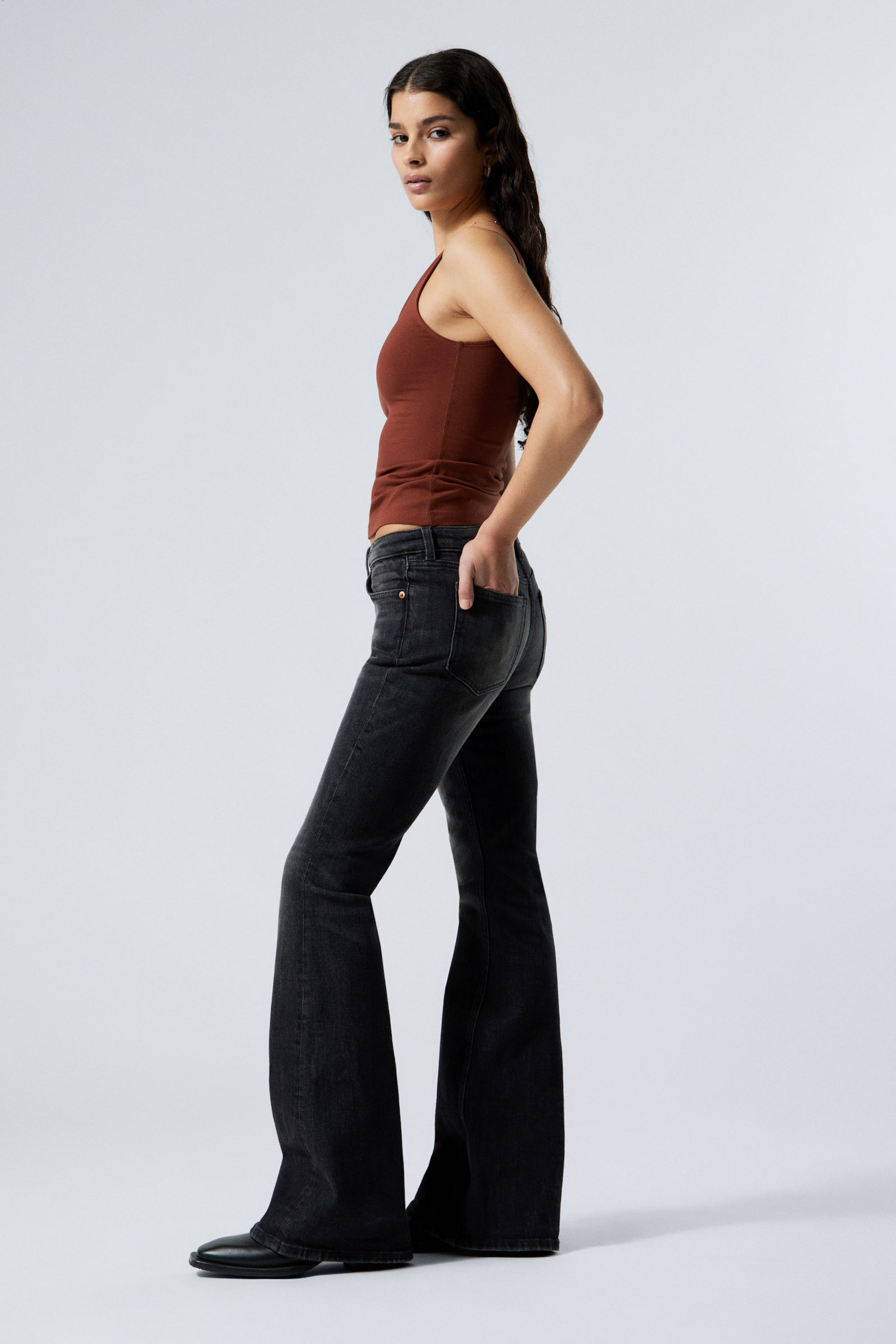 Black Web - Schwarz - Flame Low Waist Slim Flared Leg Jeans - 2