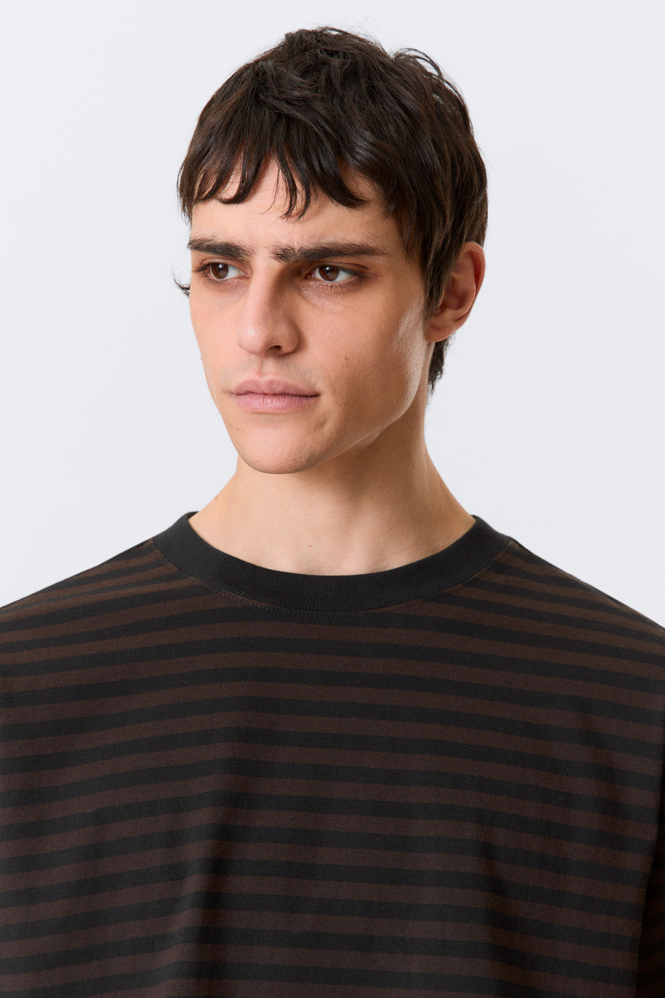 Προβολή μεγαλύτερης εικόνας: Great Boxy Long Sleeve T-shirt - Ριγέ Σκούρο Καφέ - Men | H&M GR 2