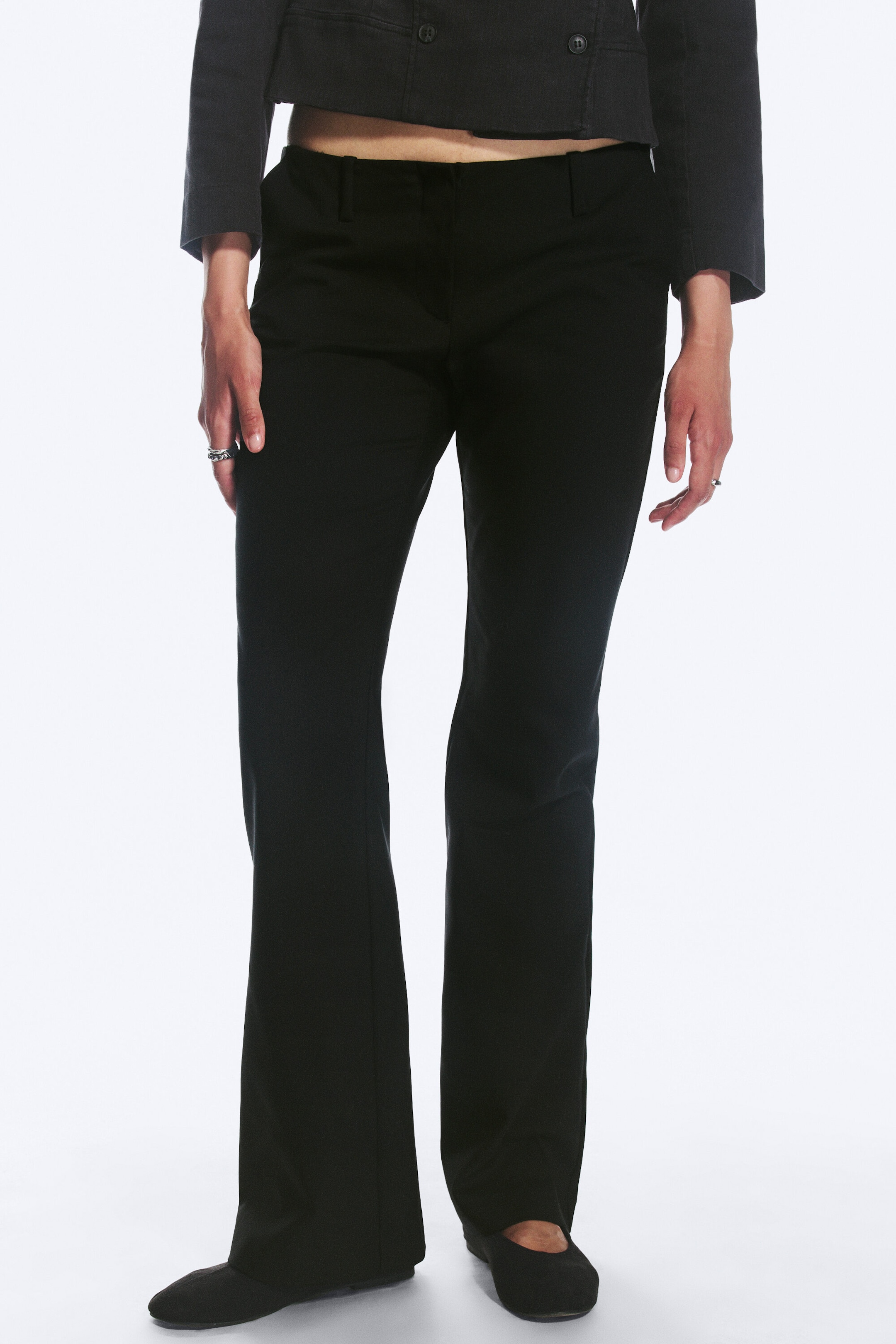 Svart - Dressbukse med bootcut og lavt liv - 2