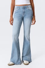 Climb Blue - Ljusblå - Katsumi low waist slim flared leg jeans - 1