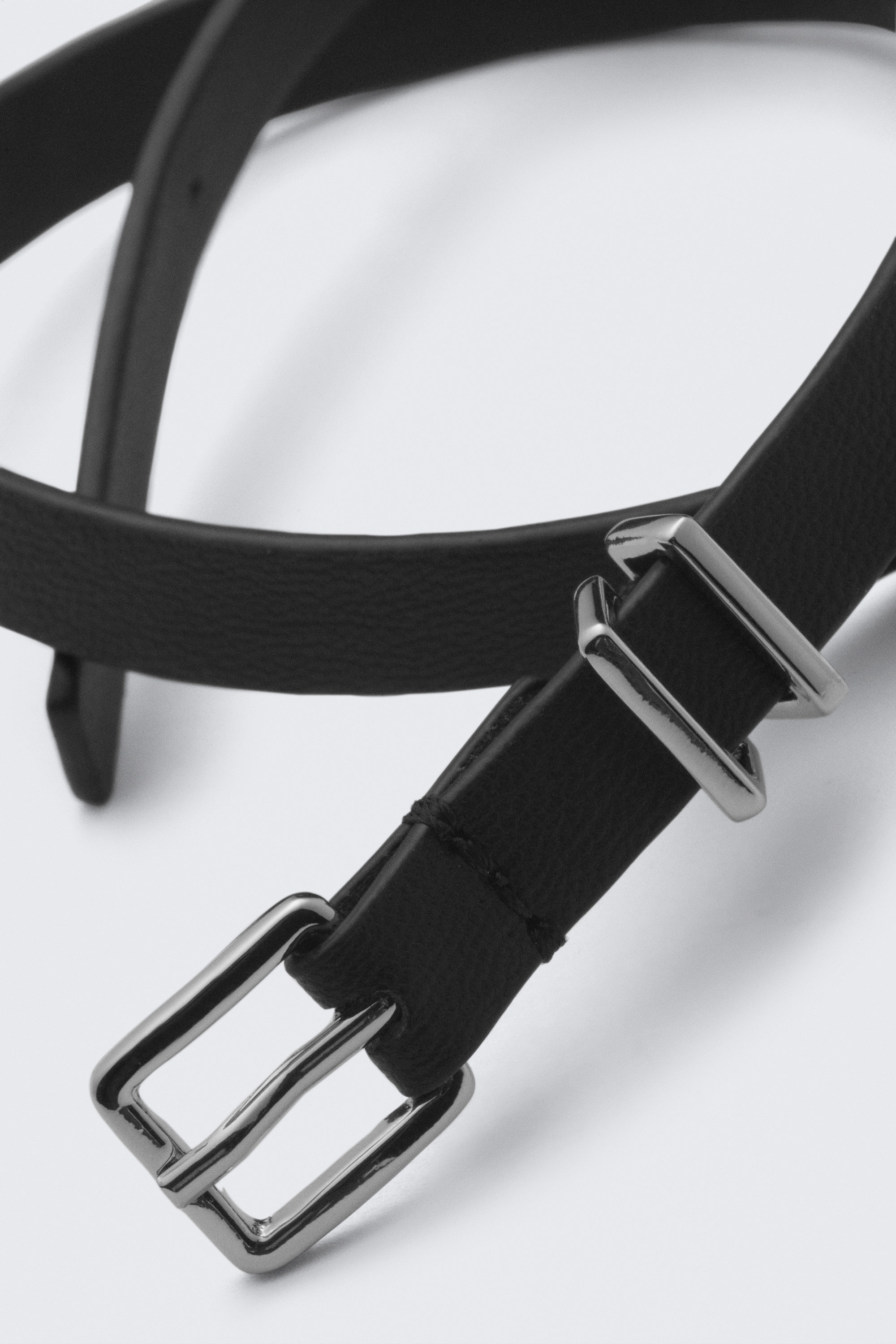 Schwarz - Kunstleder-Halsband mit Schnalle - 2