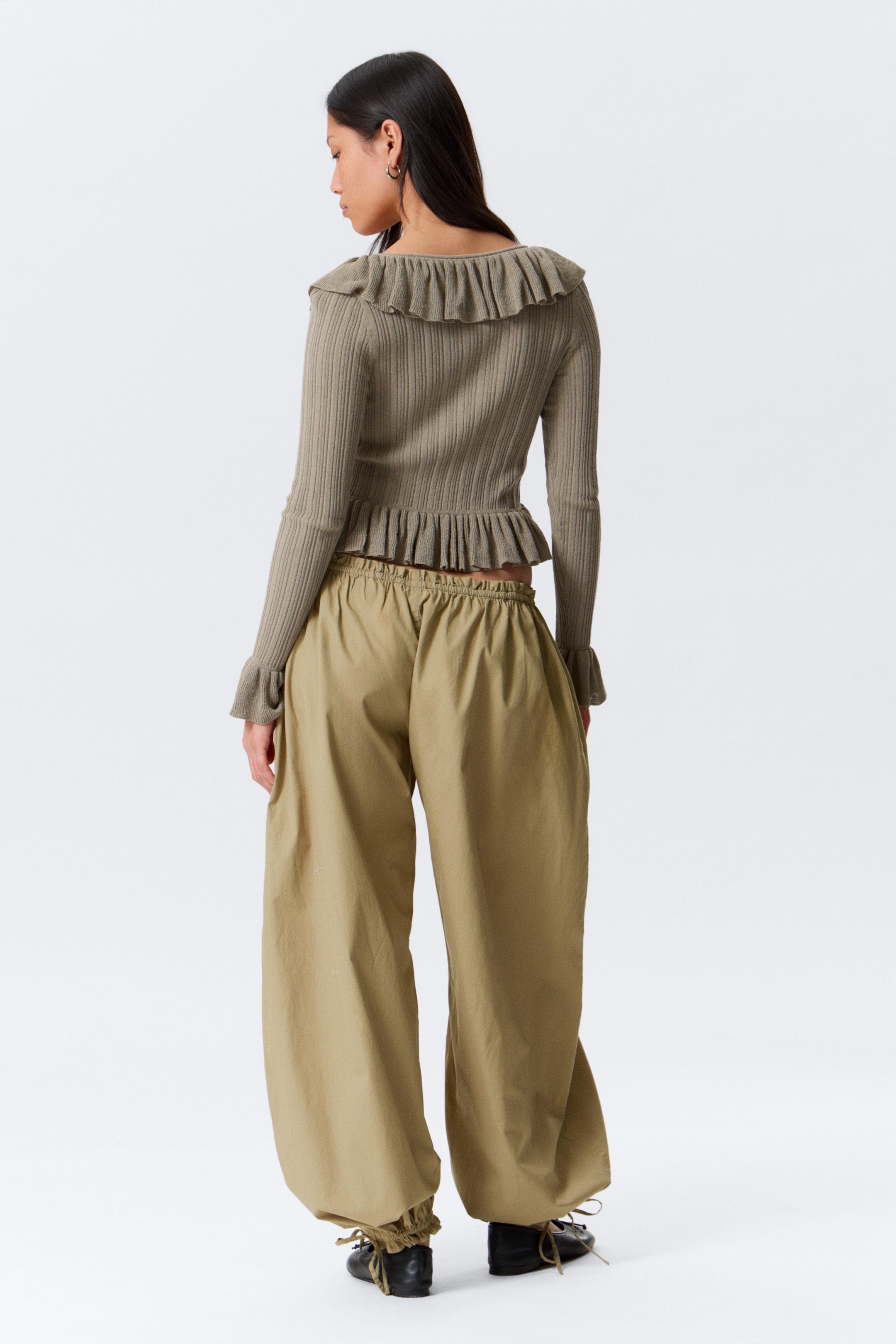 Dusty Khaki Green - YULIA B FRILLED KNITTED V-NECK CARDIGAN - 3