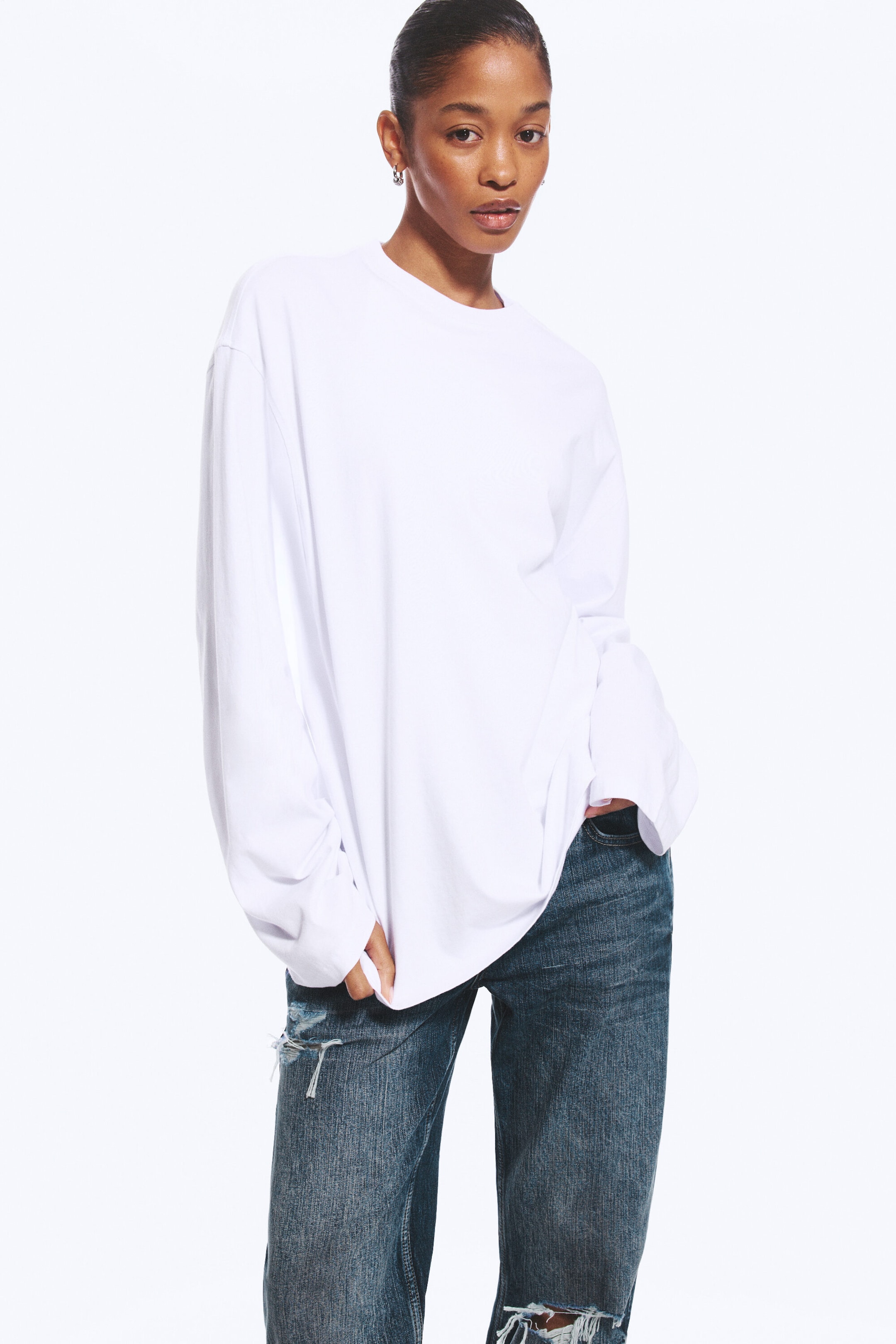 Weiß - Oversized-T-Shirt mit langen Ärmeln - 3