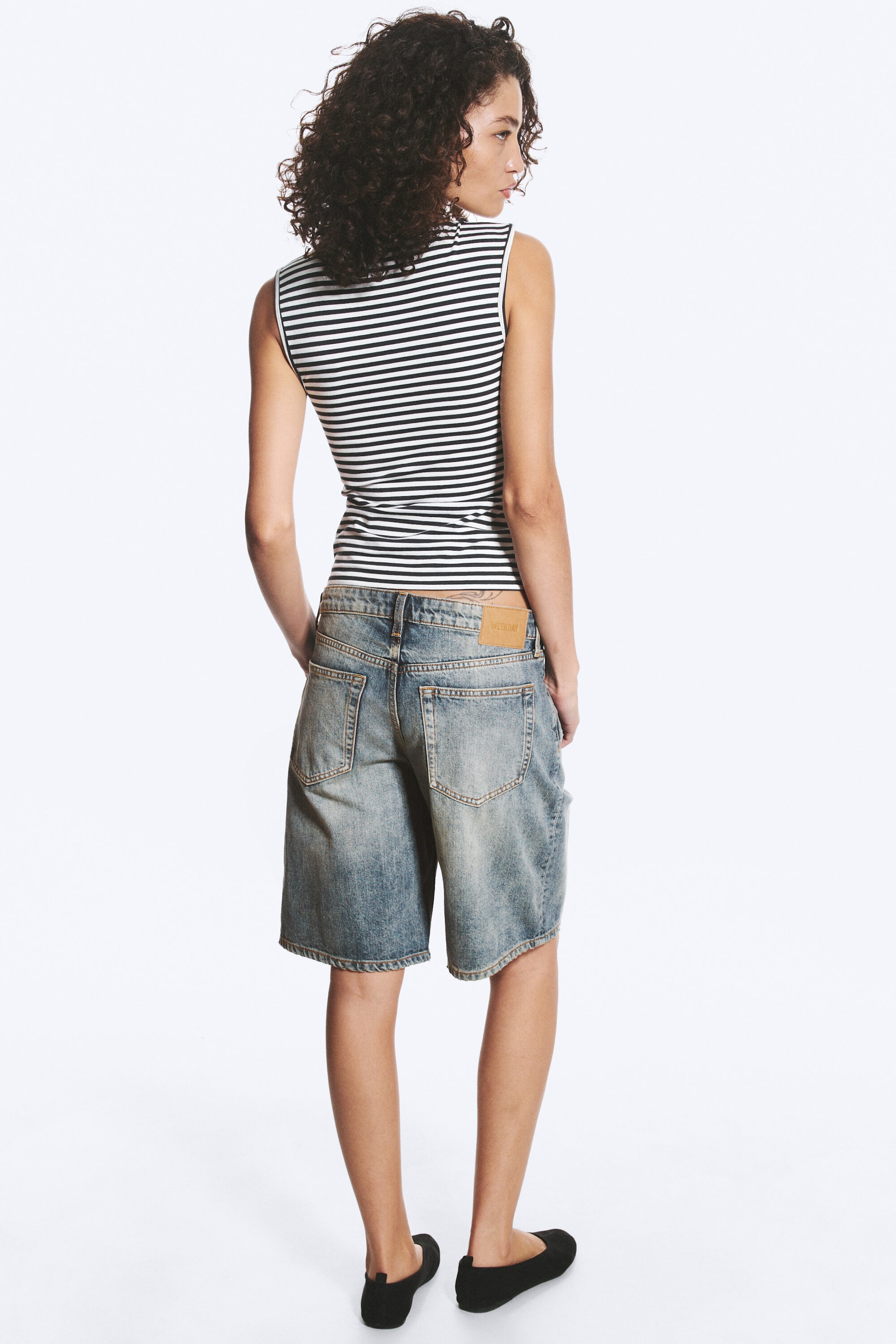 Black/White Stripe - Fitted V-Neck Sleeveless Top - 2