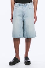 Dream Blue - Hellblau - Mid Waist Loose Dart Detailed Denim Shorts - 1