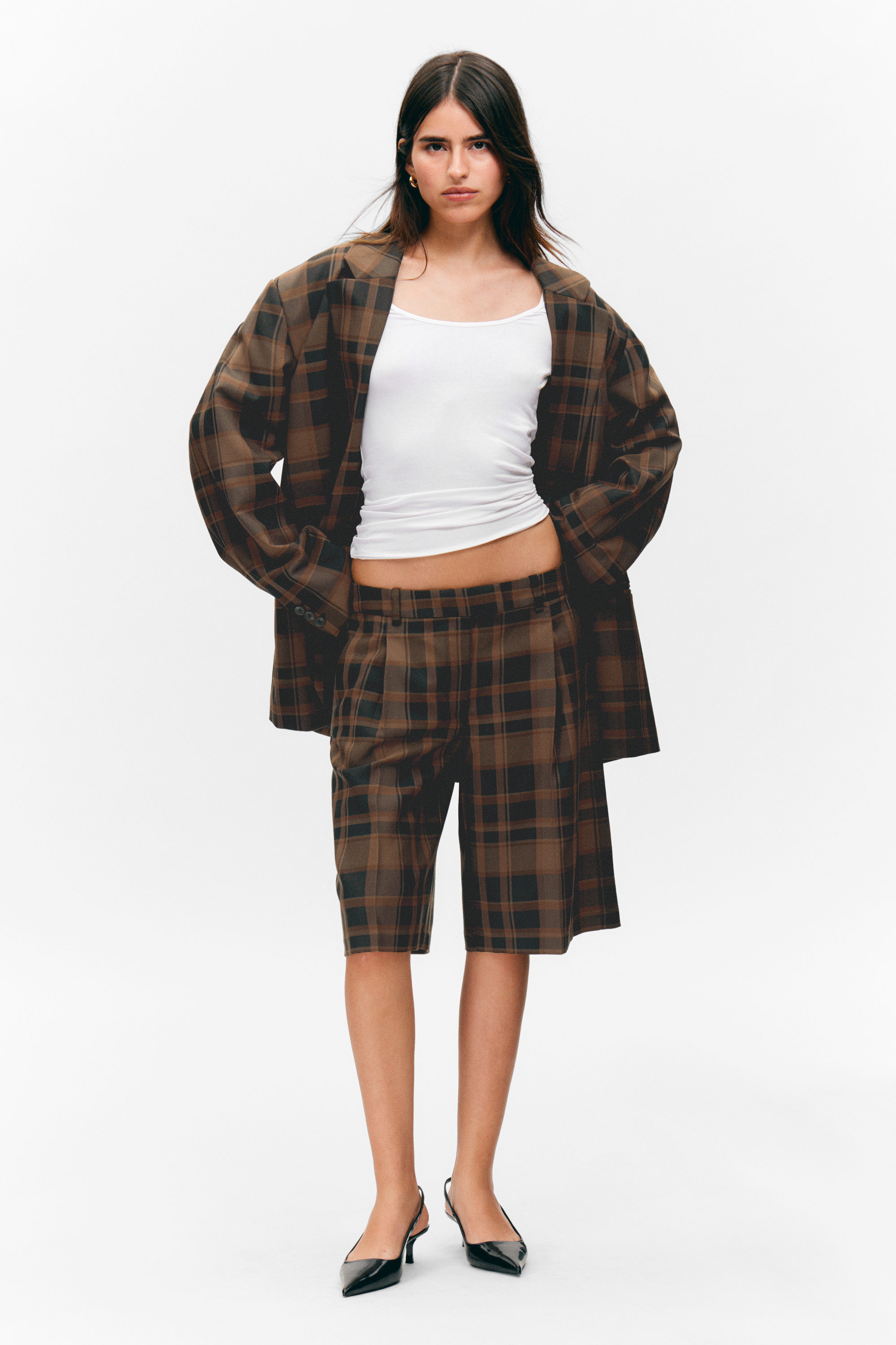 Dunkelbraun kariert - Kneelength Suiting Shorts - 1
