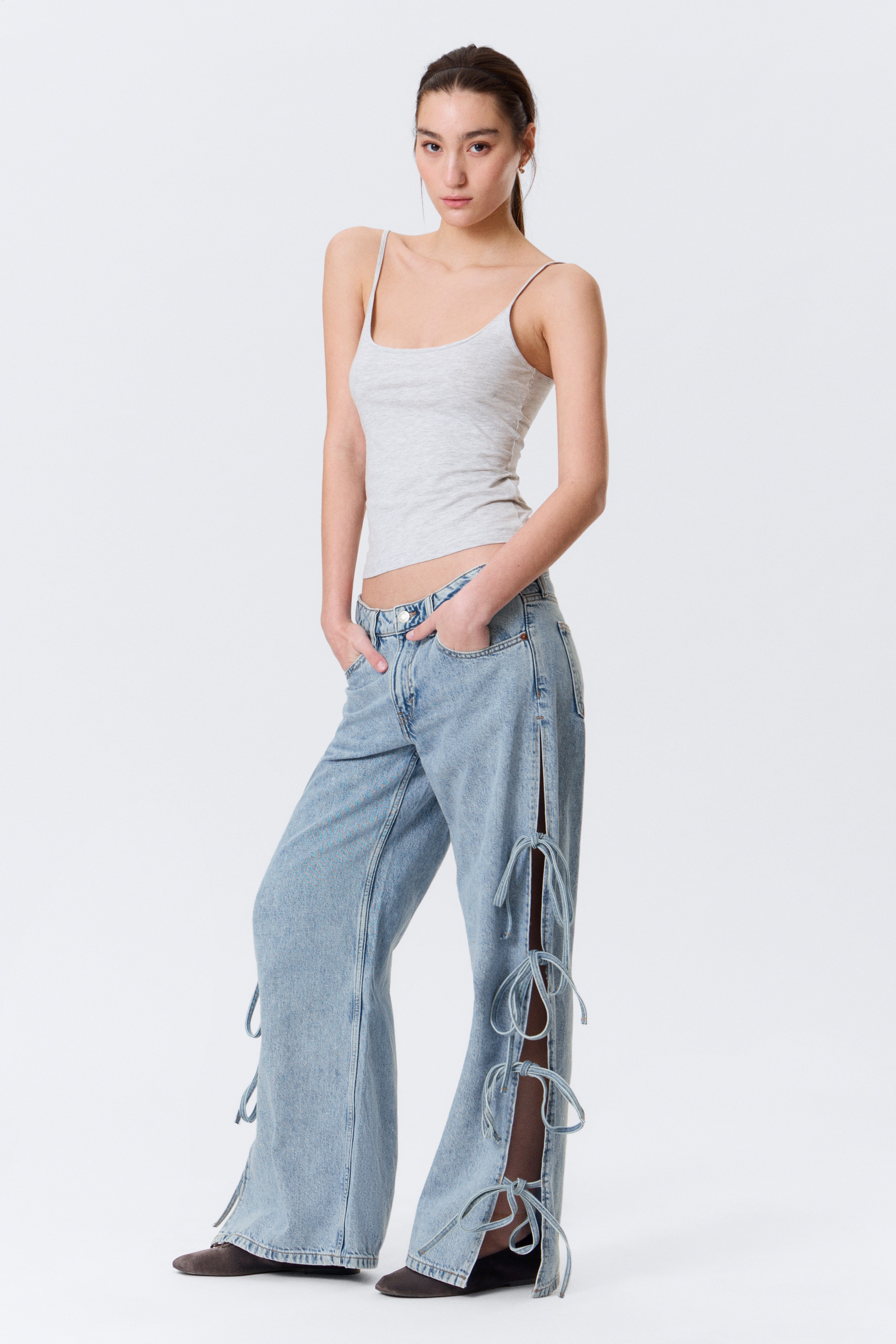 Imoo jeans de cintura baixa, soltos e de perna larga com laço-Mid Blue - Azul médio