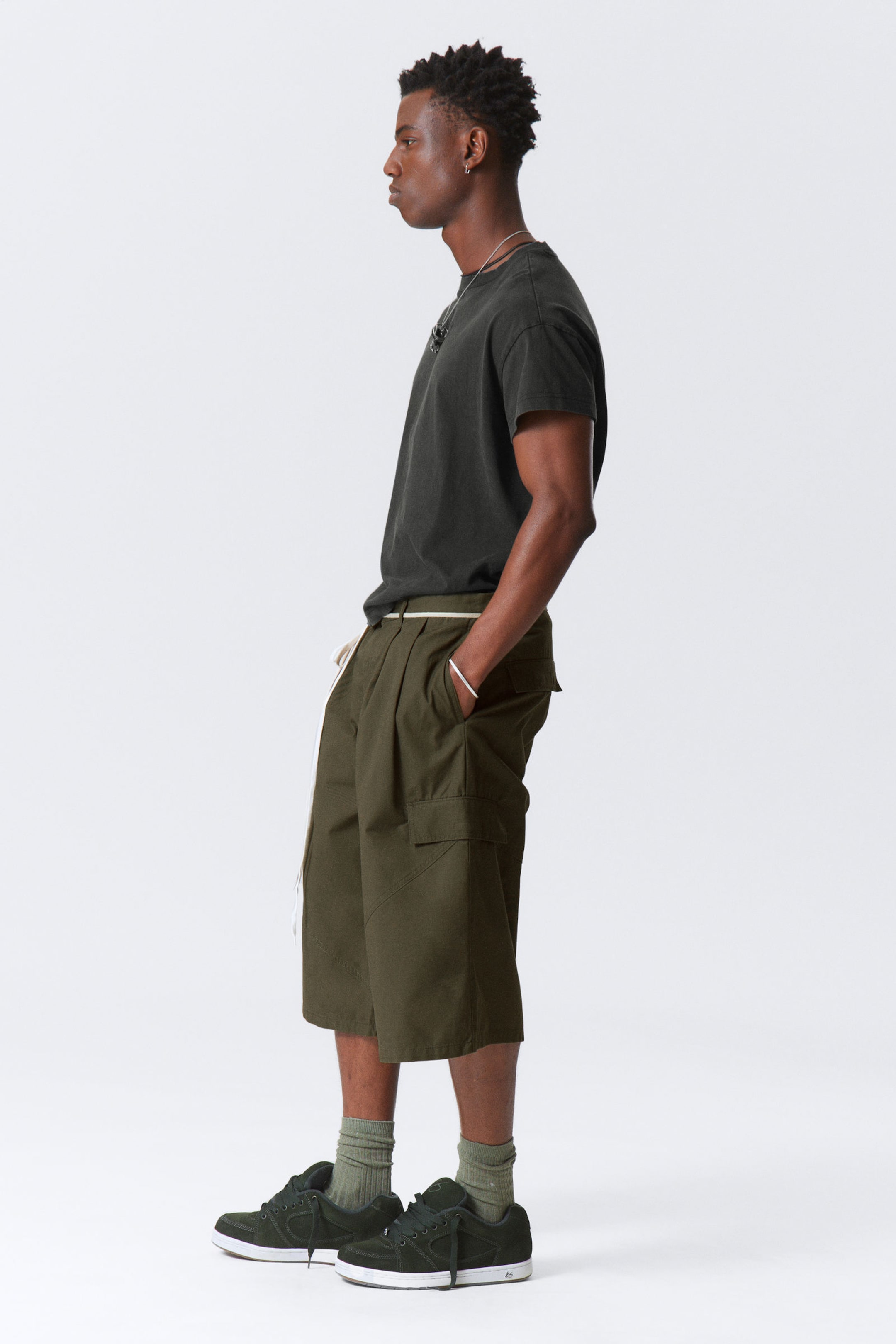 Dunkles Khakigrün - Lockere Utility-Shorts aus Baumwoll-Twill - 3