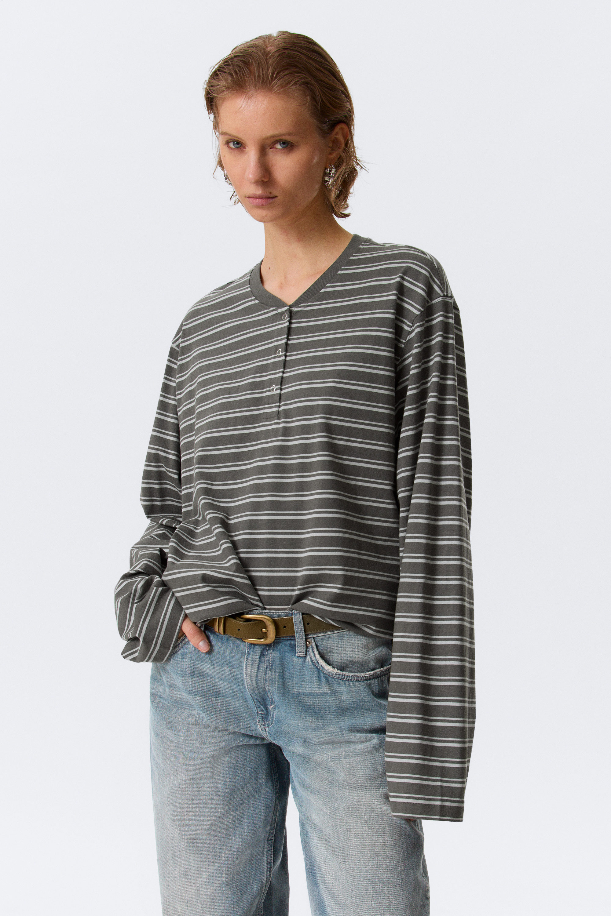 Striped Dark Grey - Boxig långärmad henley-t-shirt - 2