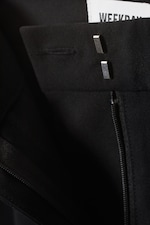 Svart - Avslappnade plisserade kostymbyxor - 5