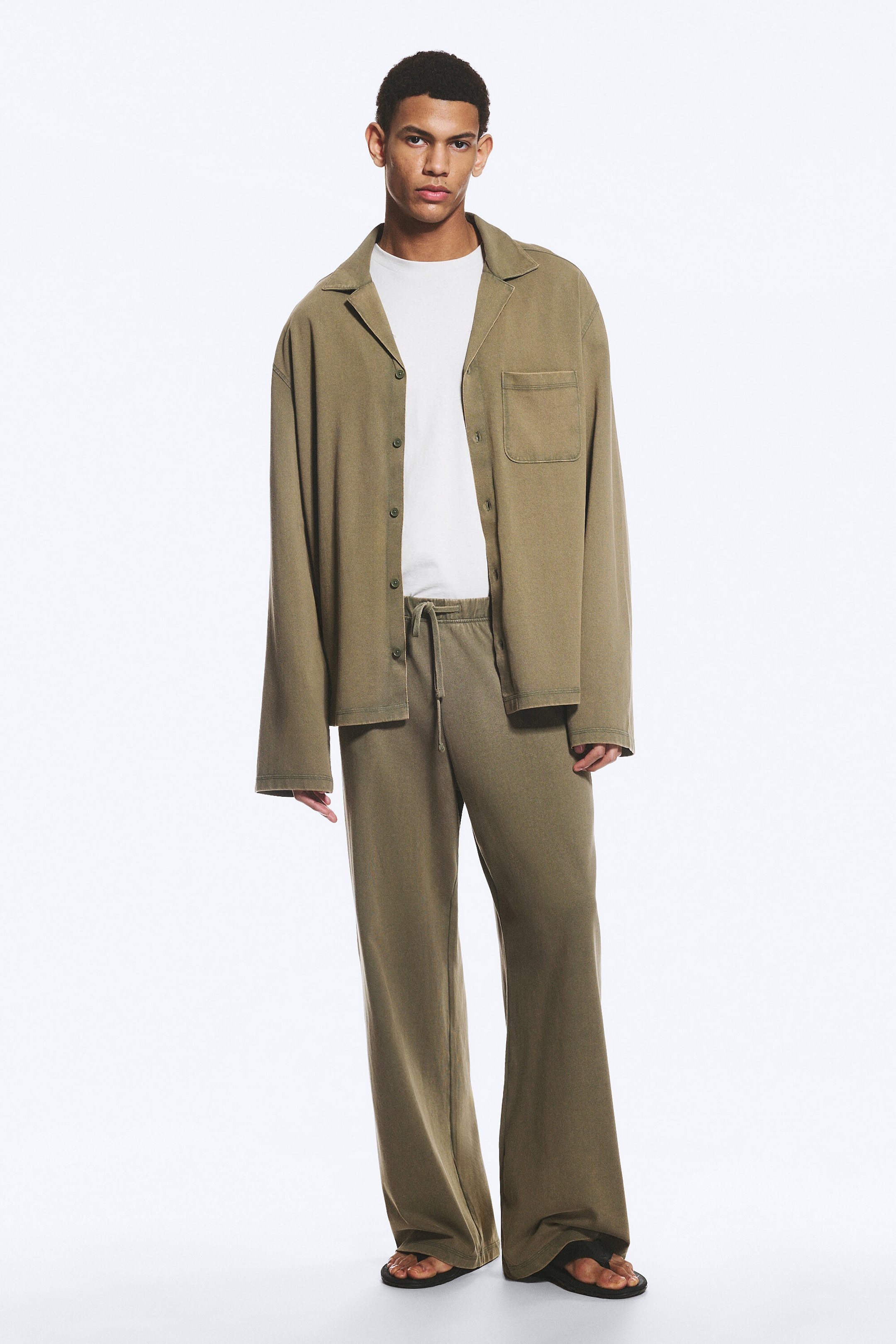Staubiges Khakigrün - Weite Pyjamahose aus Baumwolle - 2