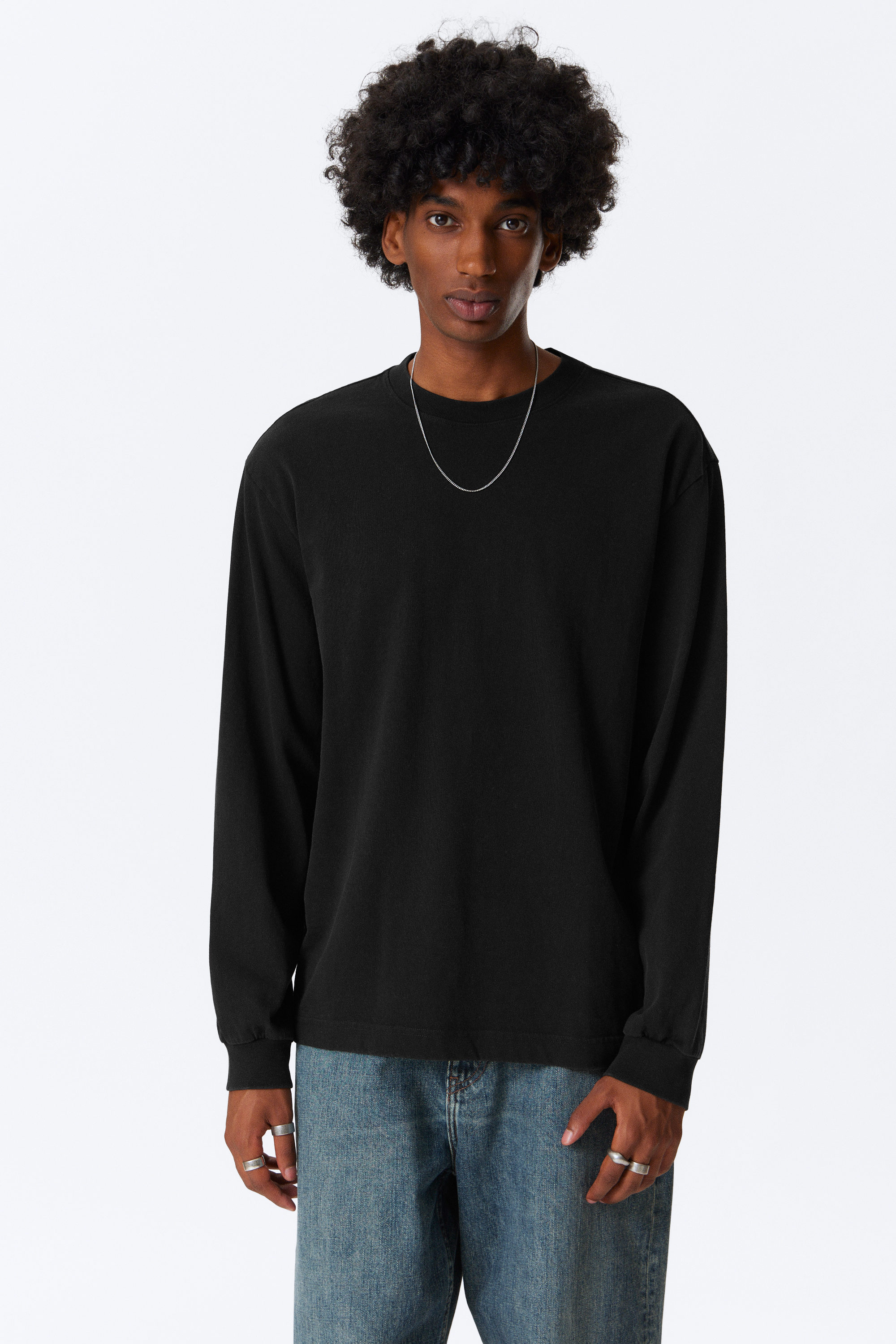 Zwart - Ruimvallend katoenen T-shirt met lange mouwen - 1