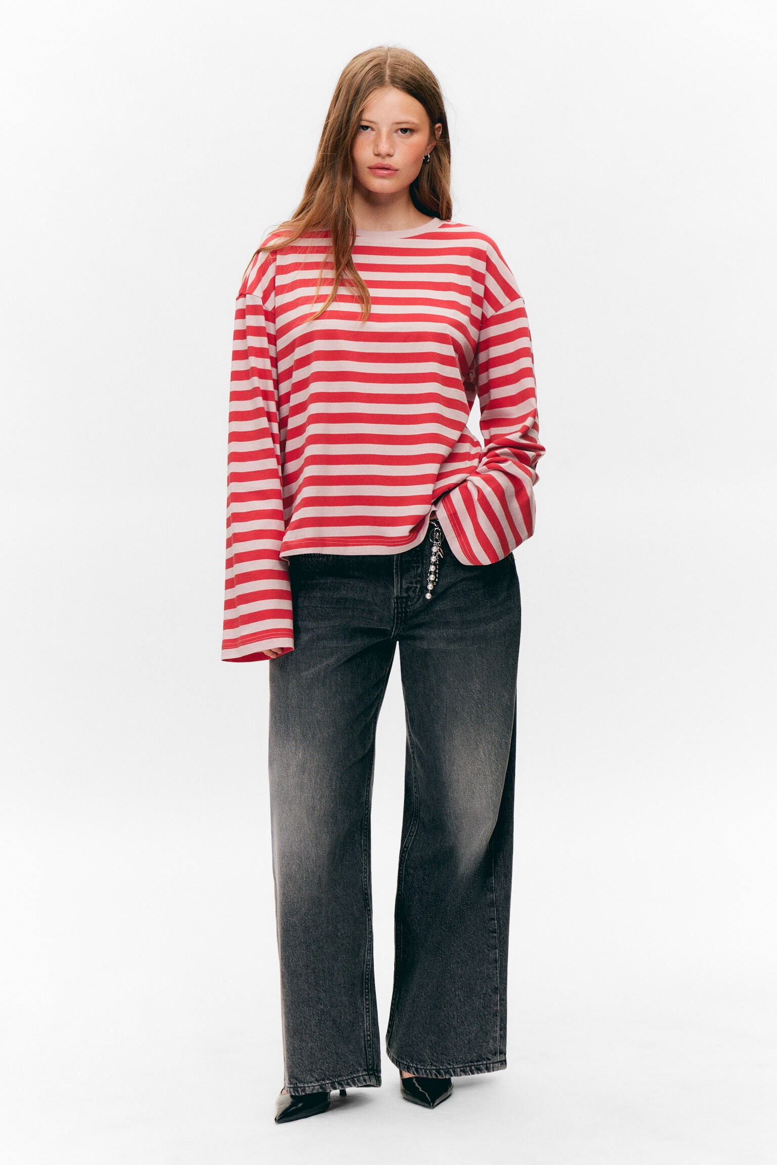 T-shirt en coton à manches longues - Rayures rouges et roses/Turquoise rayé/Rayures roses/Marron foncé rayé/Jean droit standard taille mi-haute rayures rouge vif et beige/Blanc - Rayures noires/Rayures bleues et bordeaux - 4