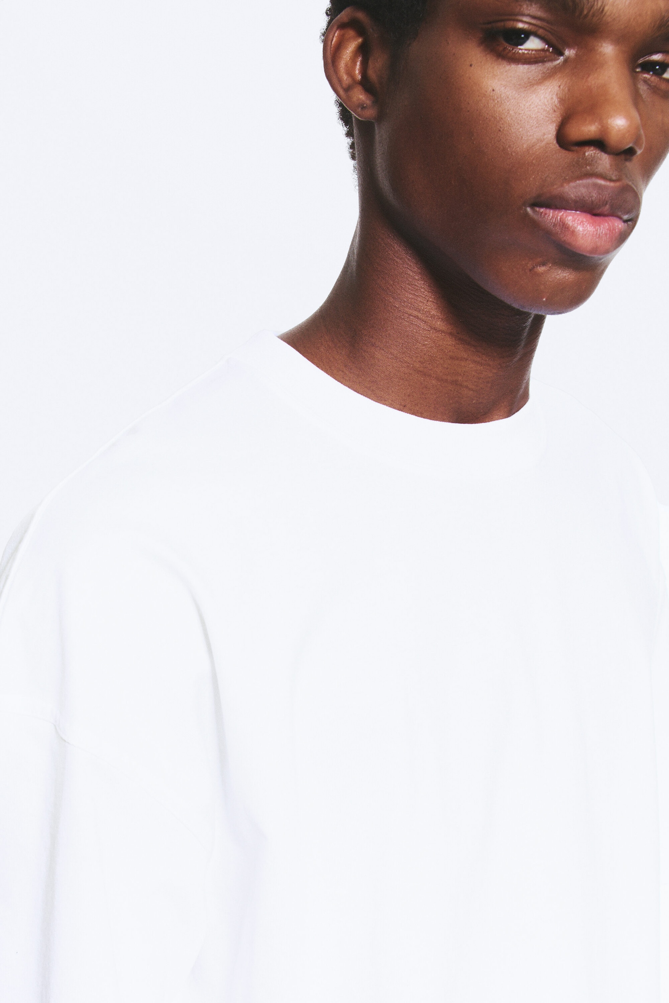 White - Oversized Boxy T-Shirt - 2