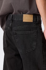 Tuned Black - Black - Space Mid Rise Relaxed Straight Leg Jeans - 3