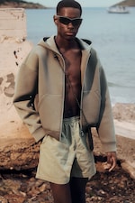Helles, staubiges Khakigrün - Ed Badeshorts in Bleach-Optik - 0
