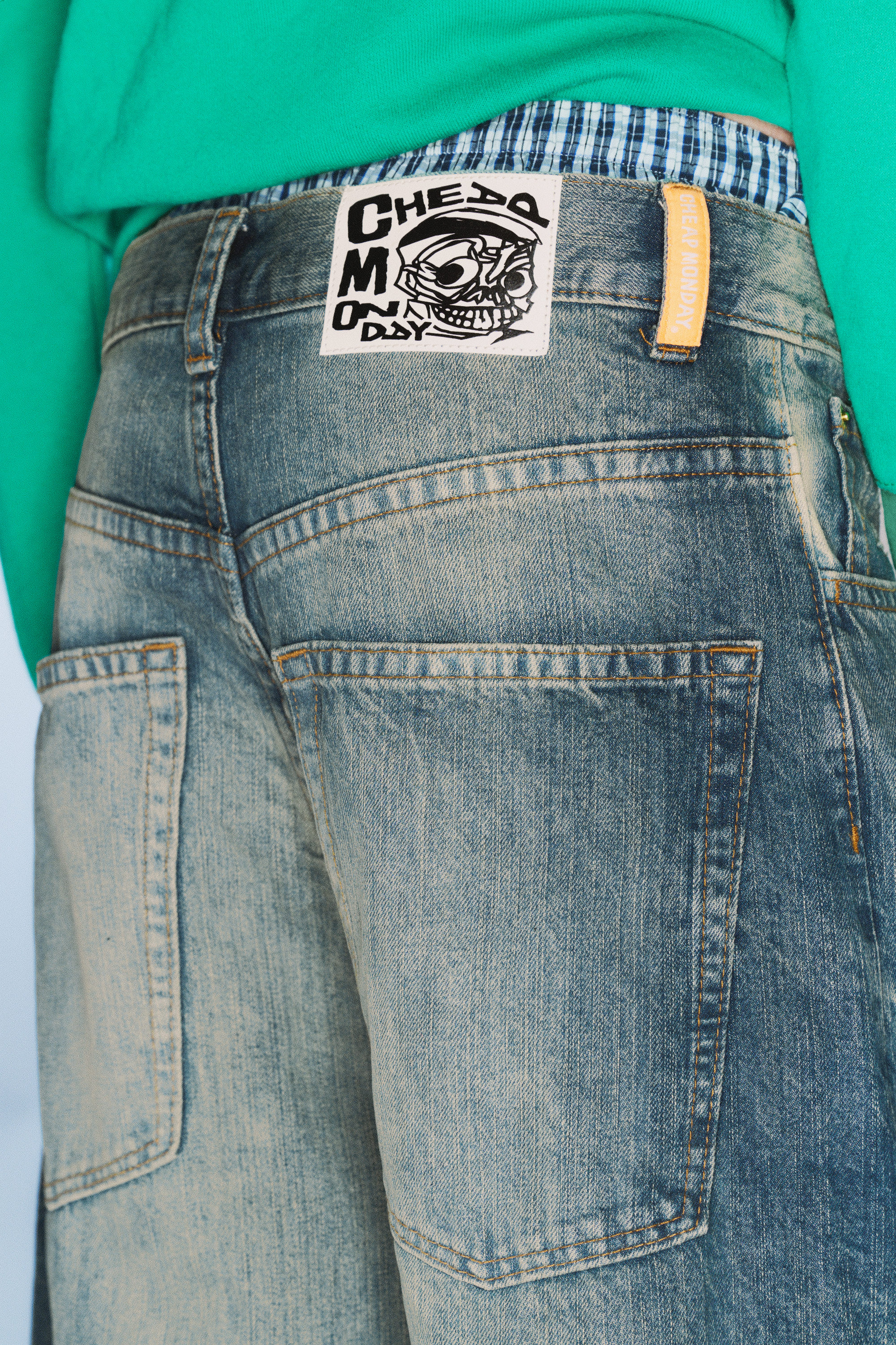 Canyon Blå - Mellanblå - Rad Super Regular Waist Loose Wide Jeans - 2