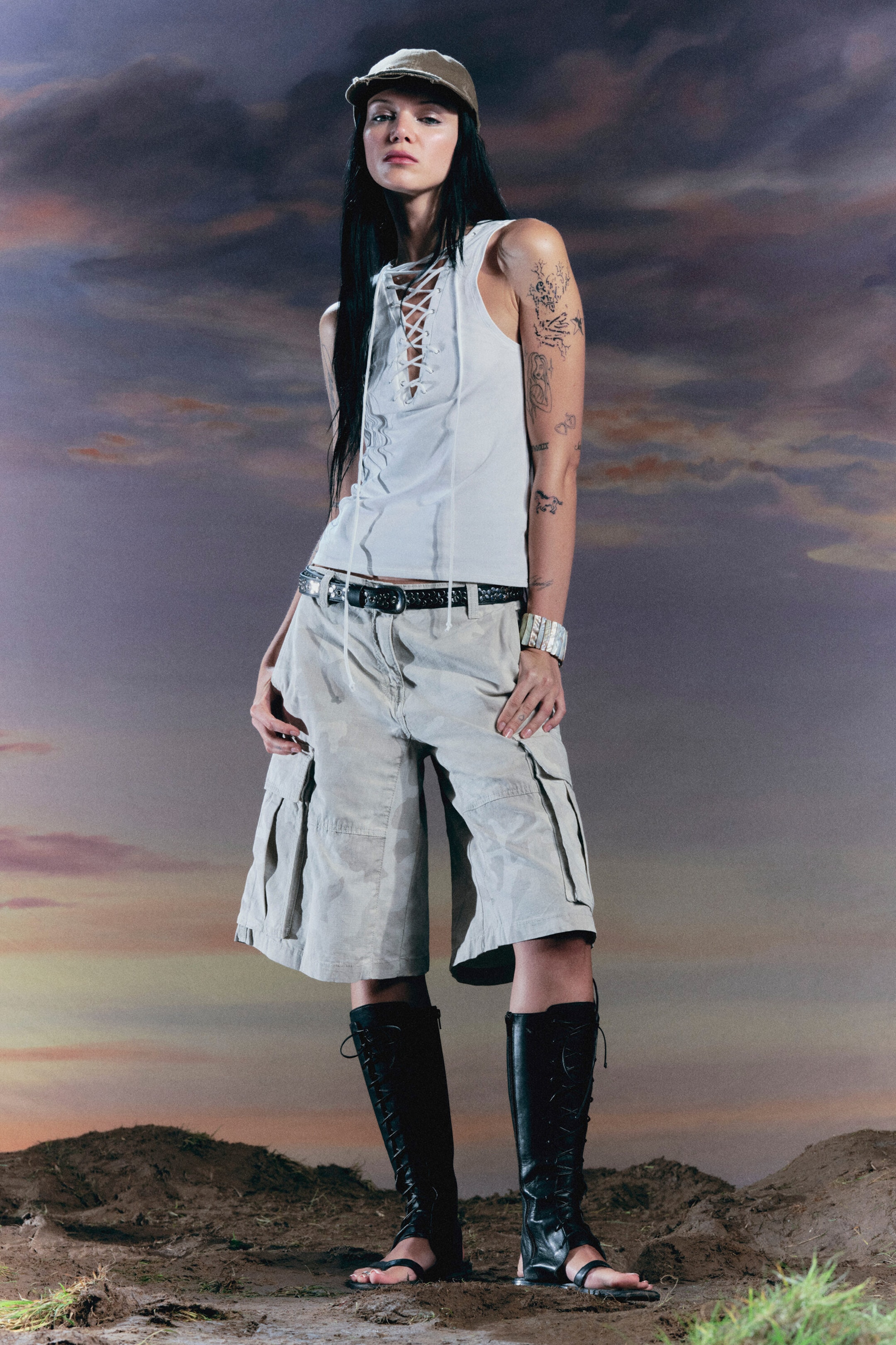 Light Beige - Camouflage - Loose Low Rise Cargo Shorts - 1