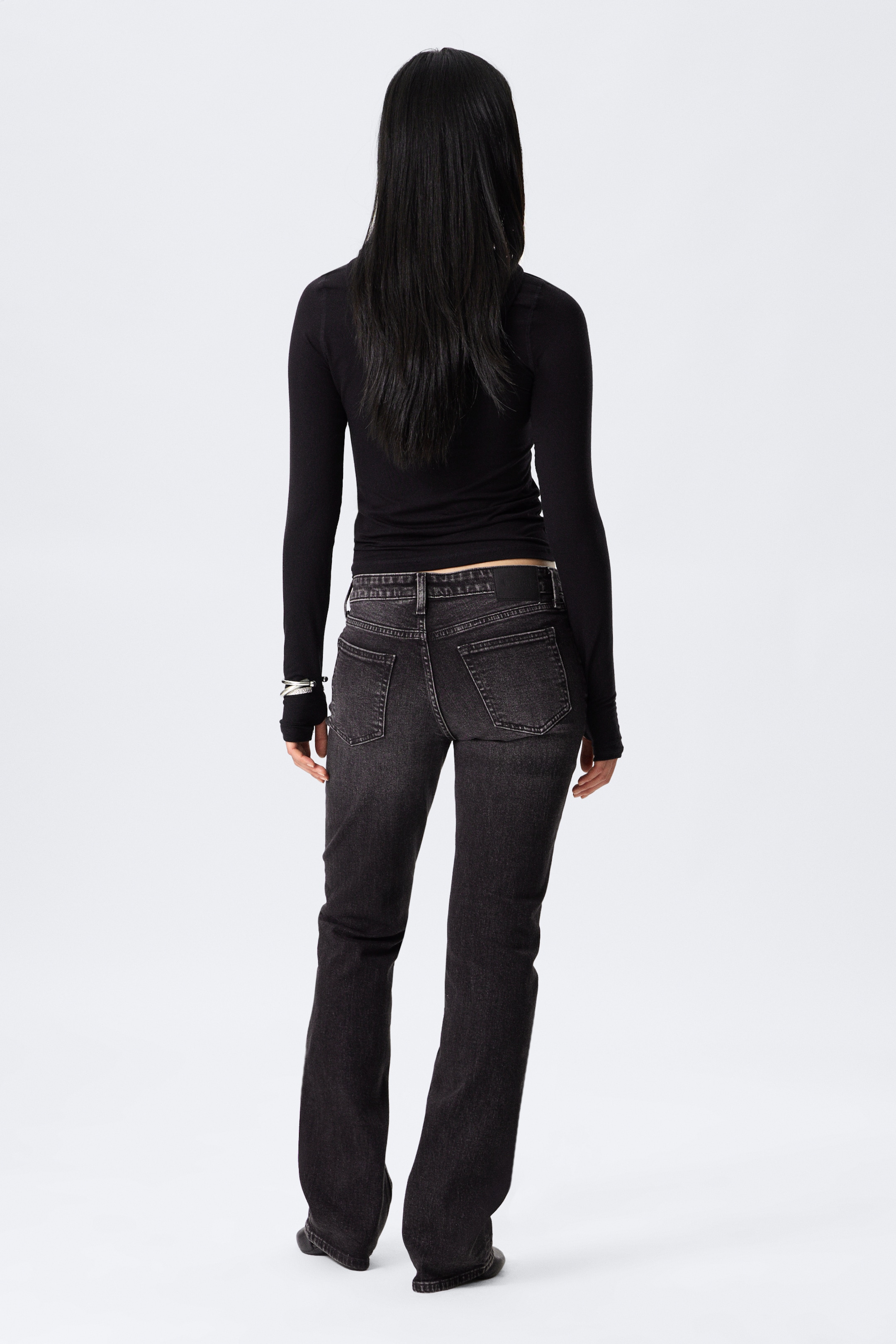 Grösseres Bild ansehen: Tension Mid Rise Slim Bootcut Leg Jeans - Paloma Black - Schwarz - DAMEN | H&M CH 3
