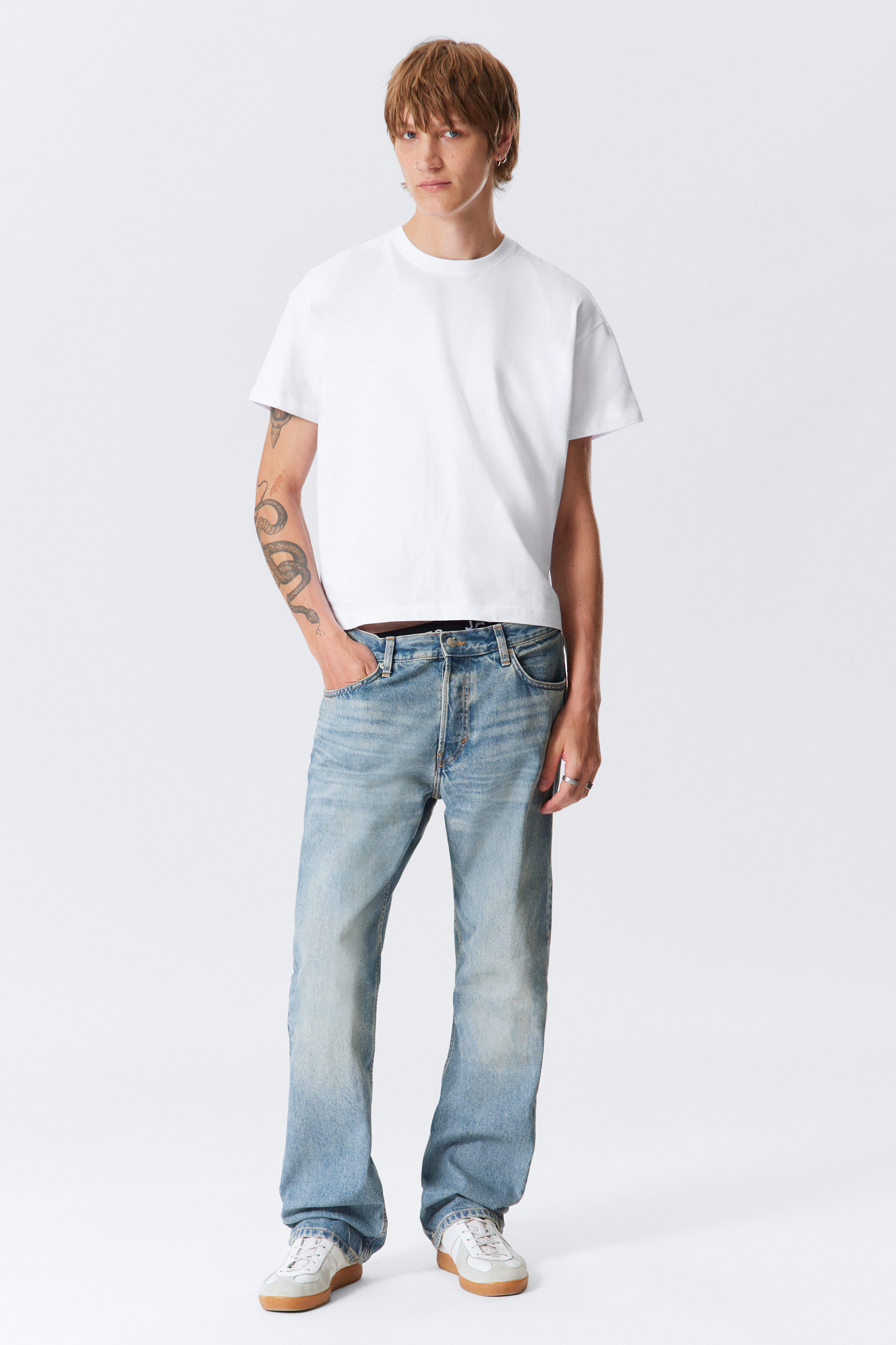 Seventeen Blue - Mellanblå - Orbit Mid Waist Regular Straight Leg Jeans - 1